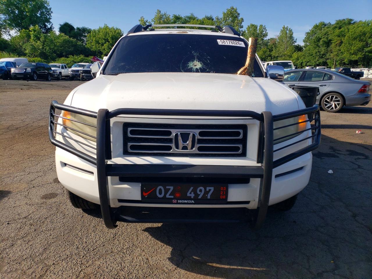 2006 Honda Ridgeline Rtl White vin: 2HJYK165X6H515769