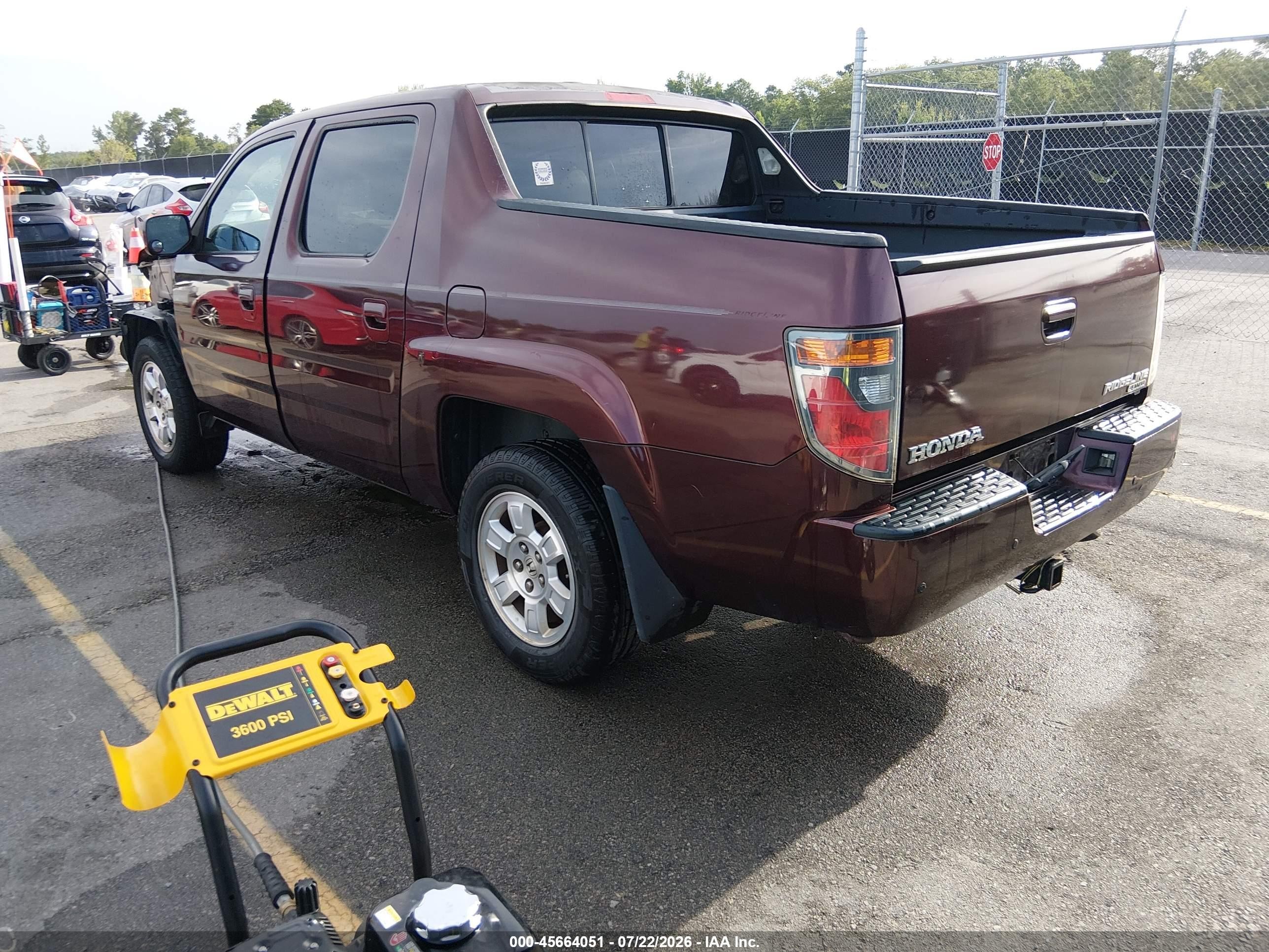 2008 Honda Ridgeline Rtl Burgundy vin: 2HJYK165X8H537323