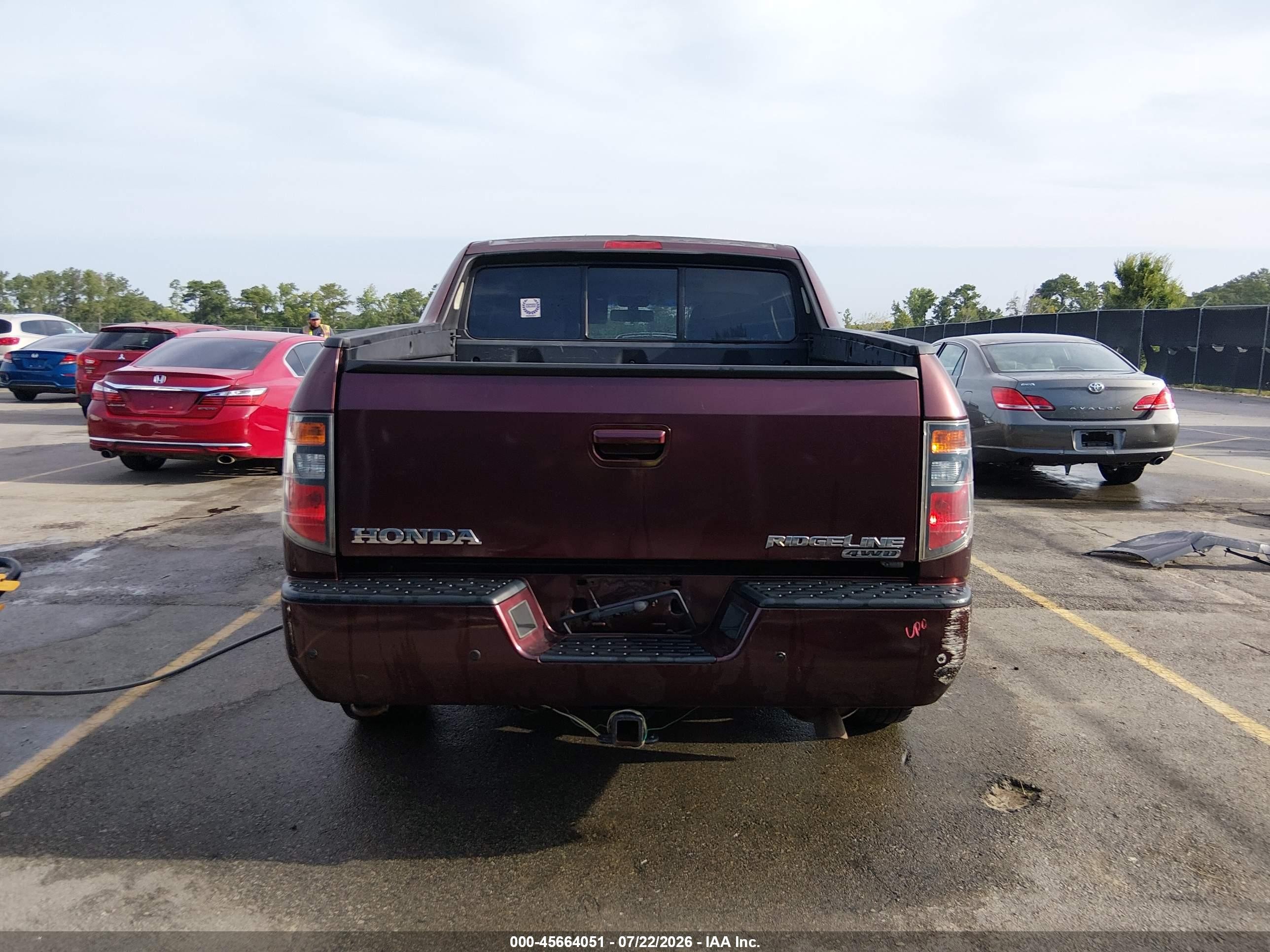 2008 Honda Ridgeline Rtl Burgundy vin: 2HJYK165X8H537323