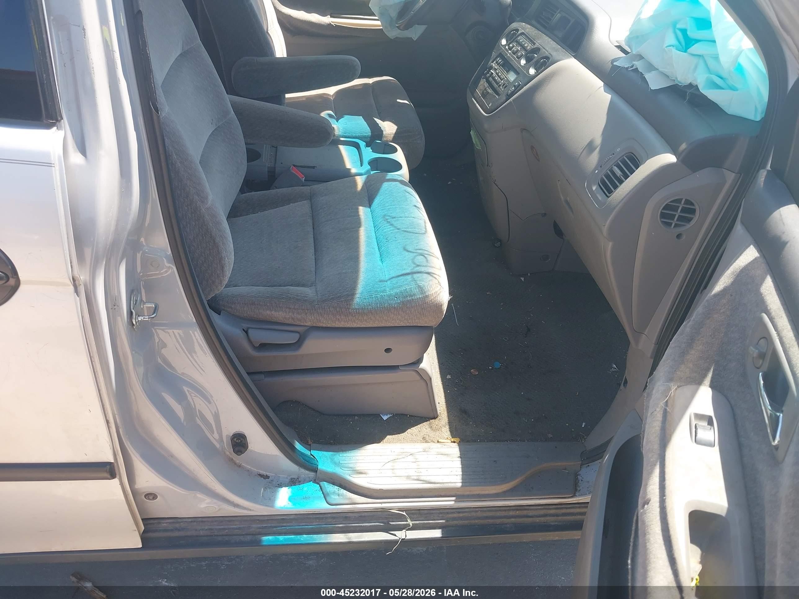 2001 Honda Odyssey Lx Silver vin: 2HKRL18531H620172