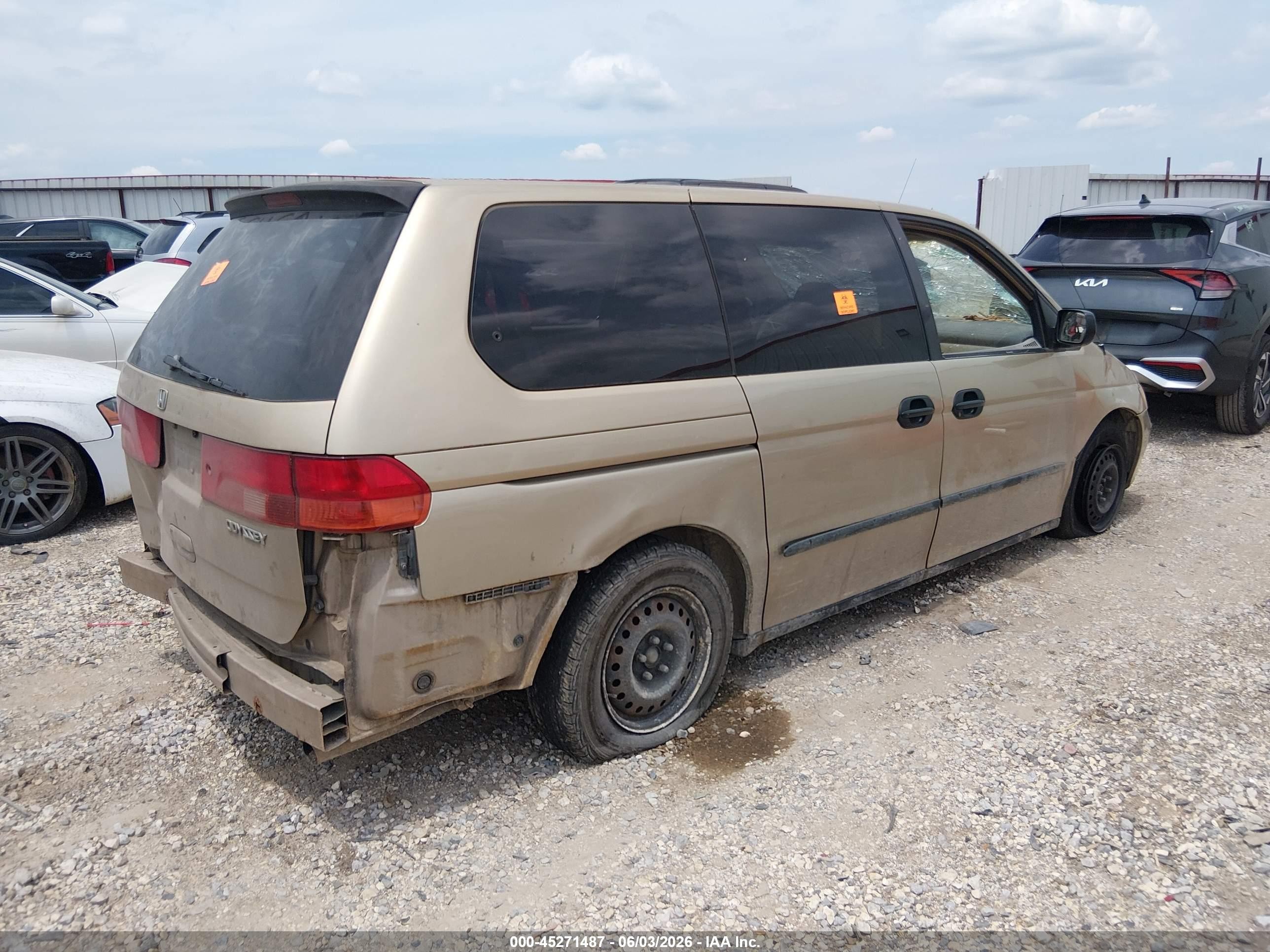 2000 Honda Odyssey Lx Золотой vin: 2HKRL1854YH588200