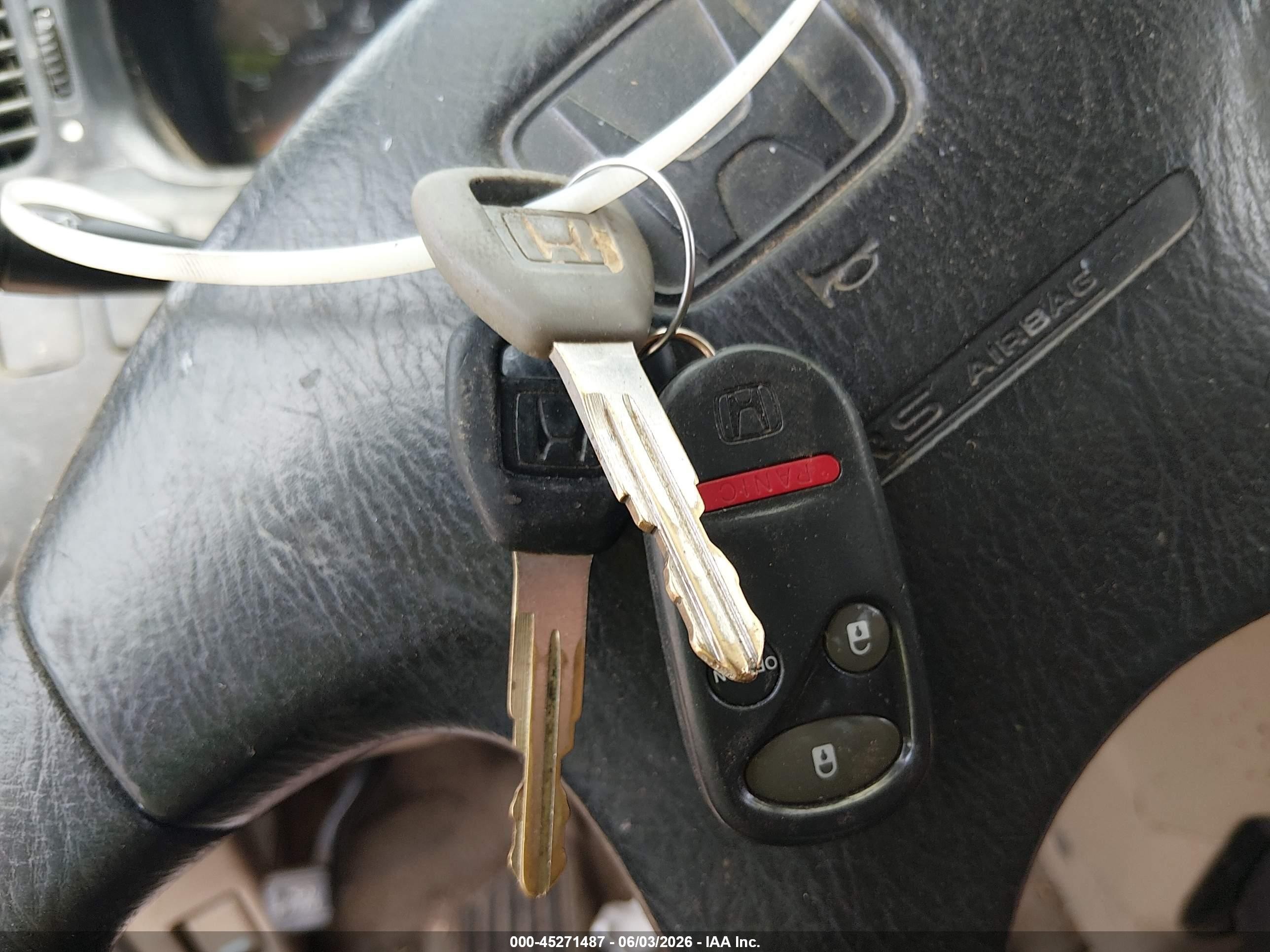 2000 Honda Odyssey Lx Золотой vin: 2HKRL1854YH588200