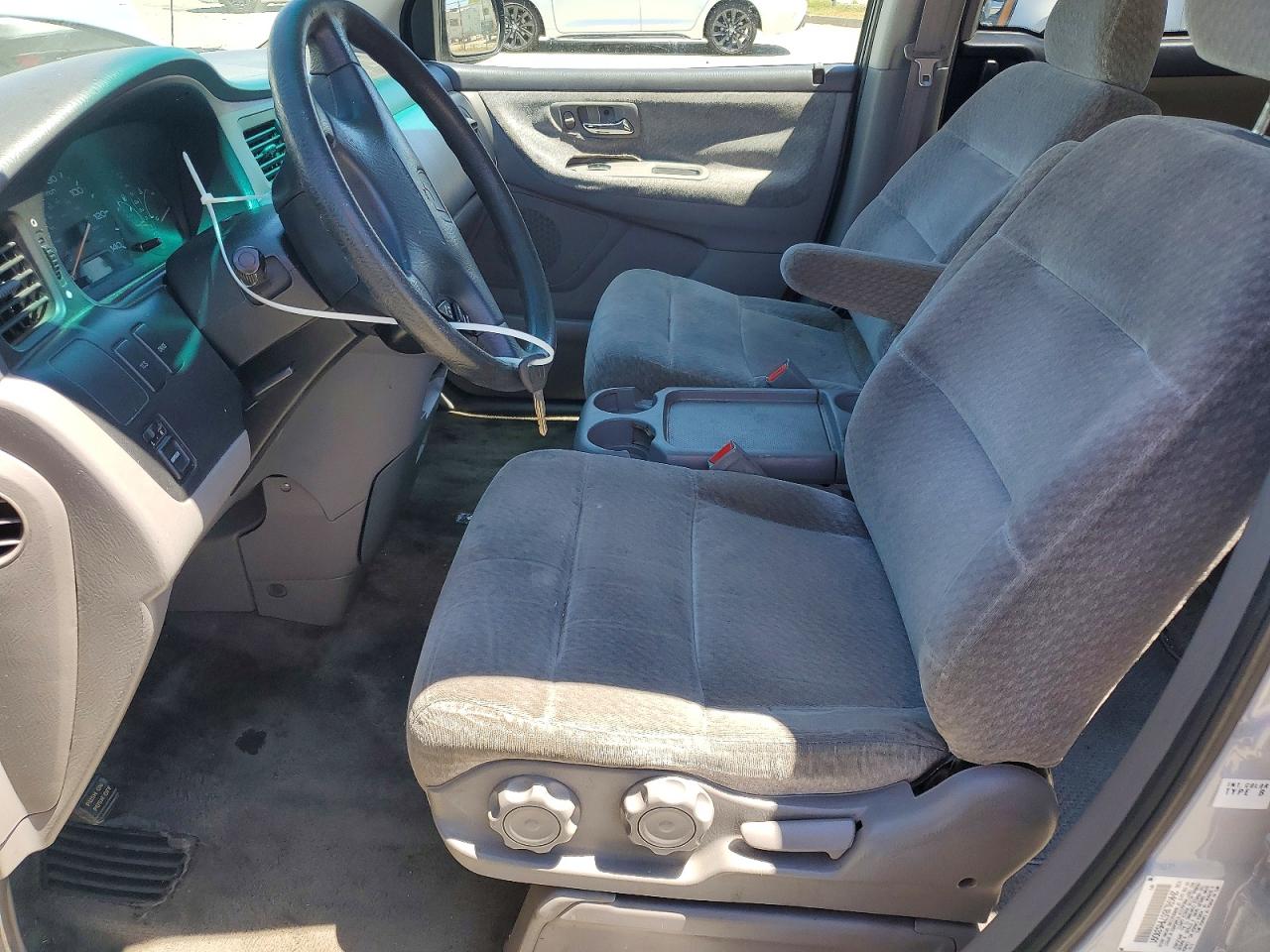 2001 Honda Odyssey Lx Silver vin: 2HKRL18571H531091