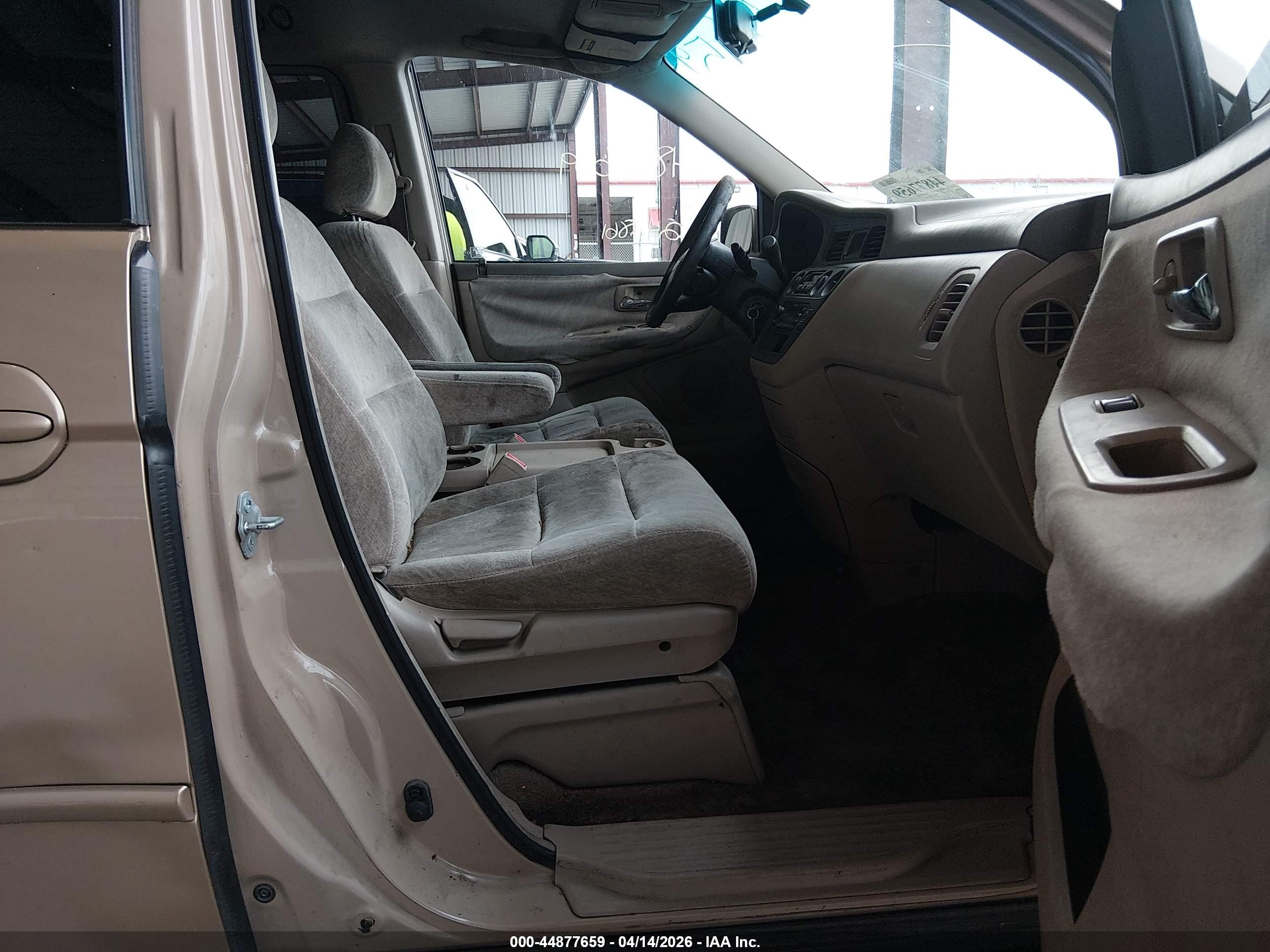 2001 Honda Odyssey Ex Gold vin: 2HKRL18621H528320