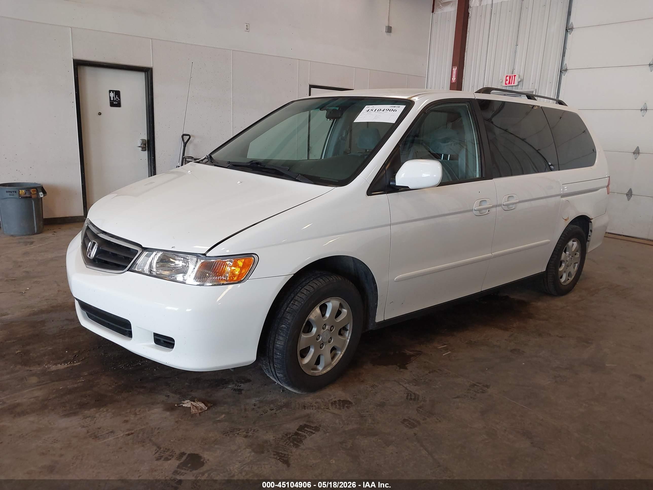 2002 Honda Odyssey Ex White vin: 2HKRL18622H570651