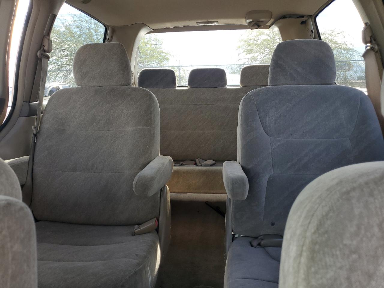 2000 Honda Odyssey Ex Gold vin: 2HKRL1863YH585152