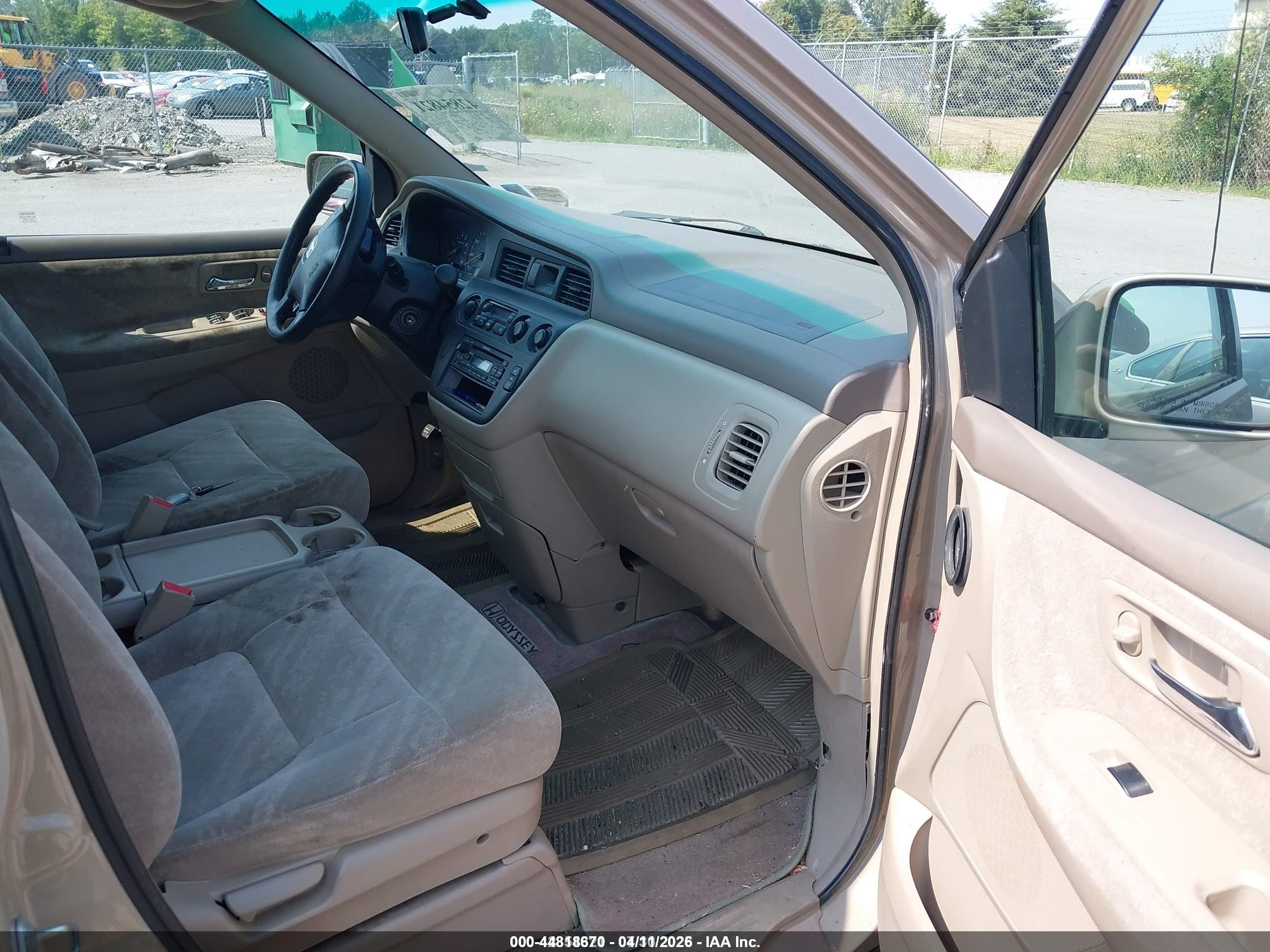 2002 Honda Odyssey Ex Gold vin: 2HKRL18652H522285