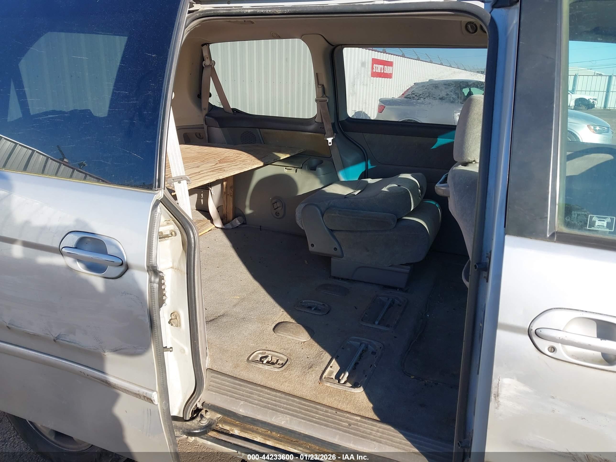2001 Honda Odyssey Ex Silver vin: 2HKRL18671H540821