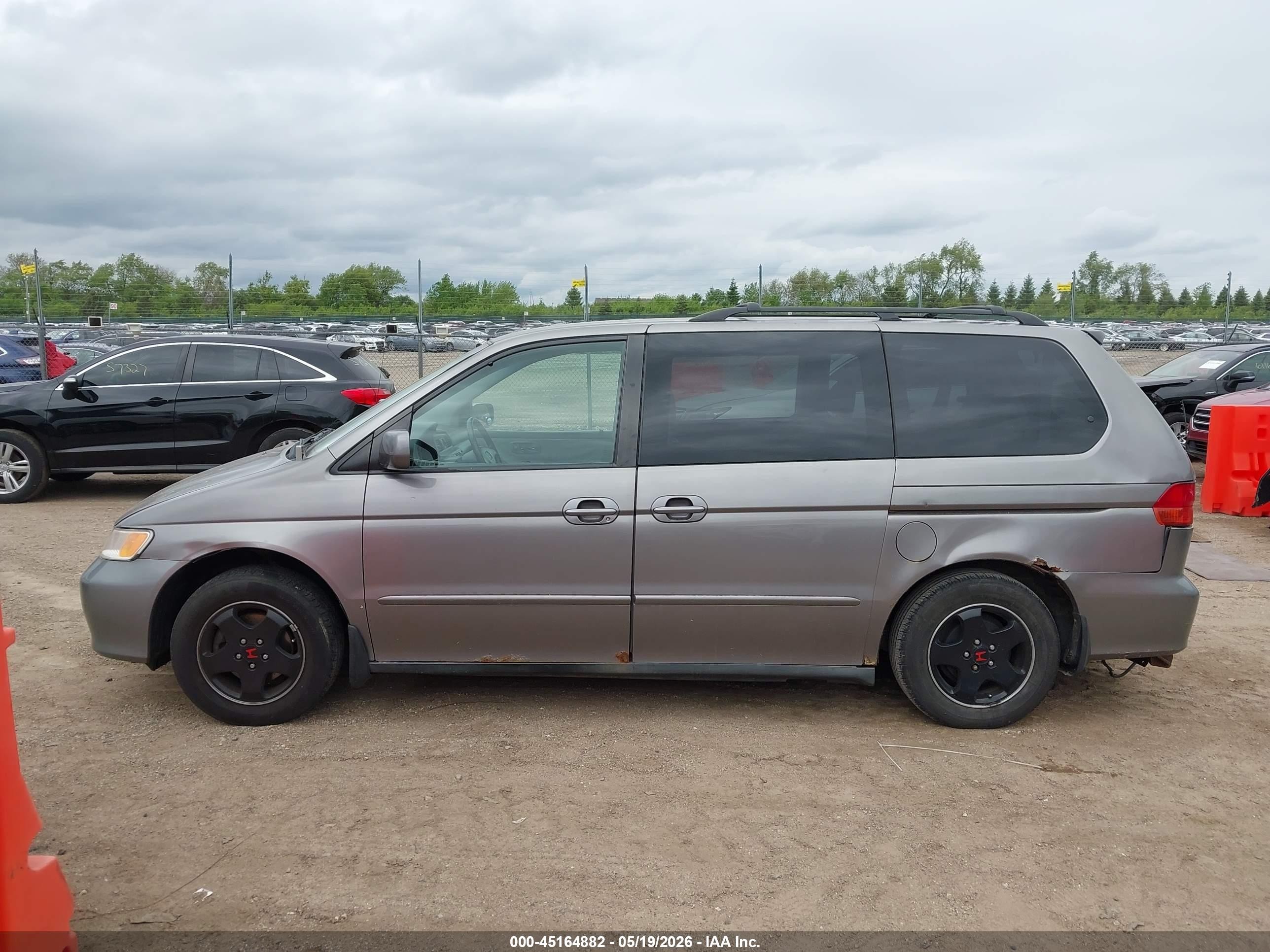 2000 Honda Odyssey Ex Gray vin: 2HKRL1867YH576051