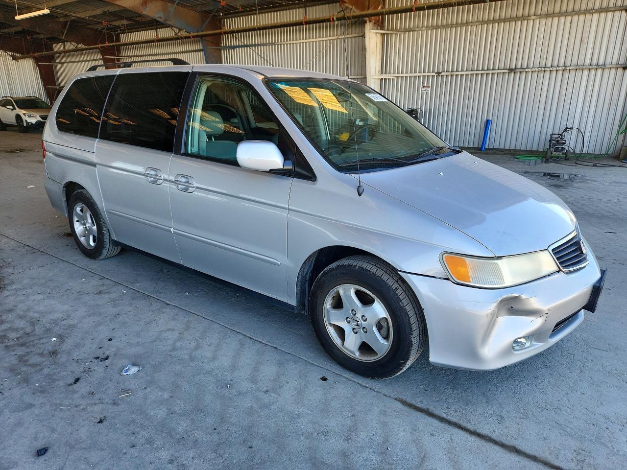 2001 Honda Odyssey Silver vin: 2HKRL18741H563255
