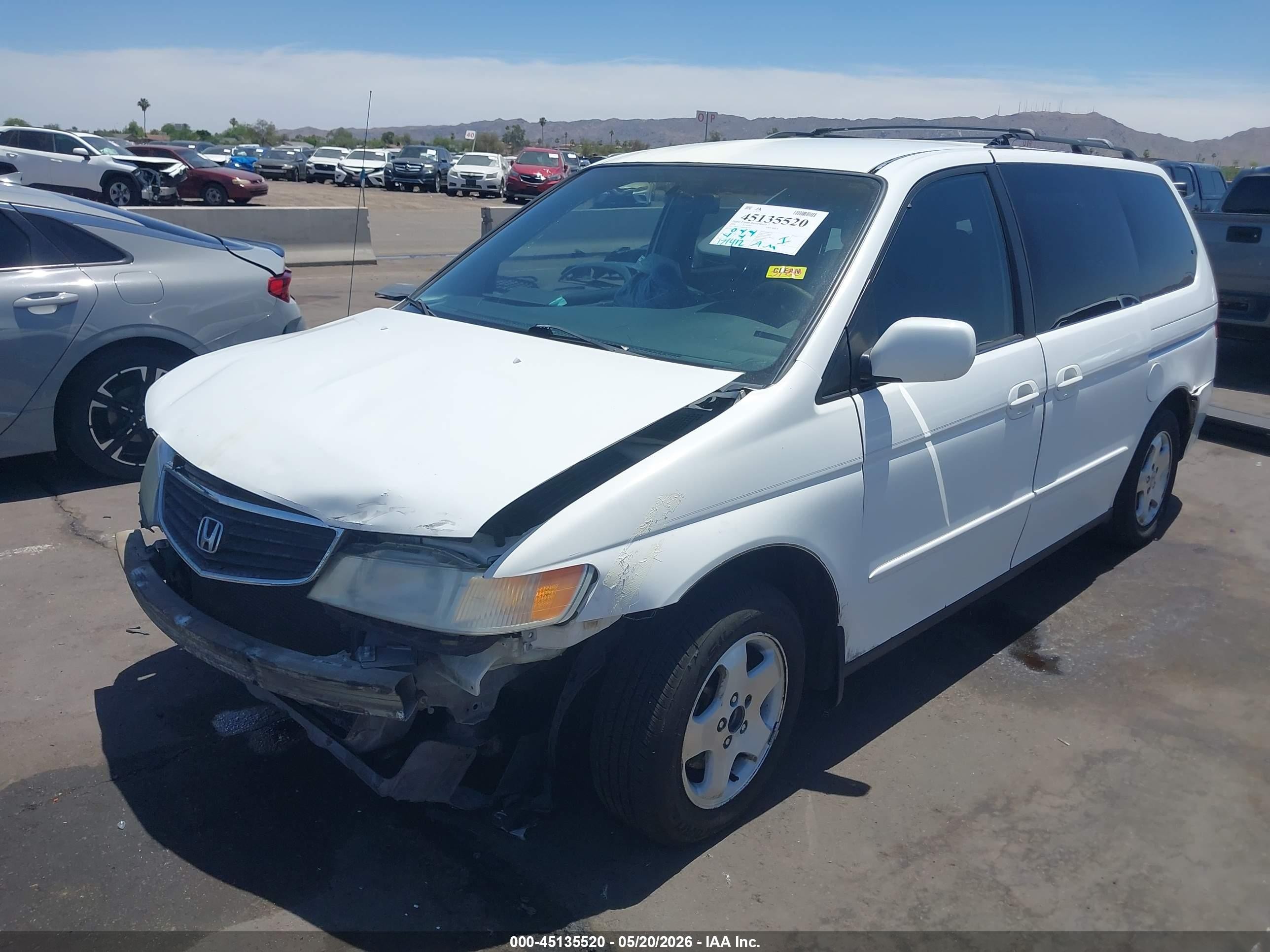 2000 Honda Odyssey Ex White vin: 2HKRL1878YH587522