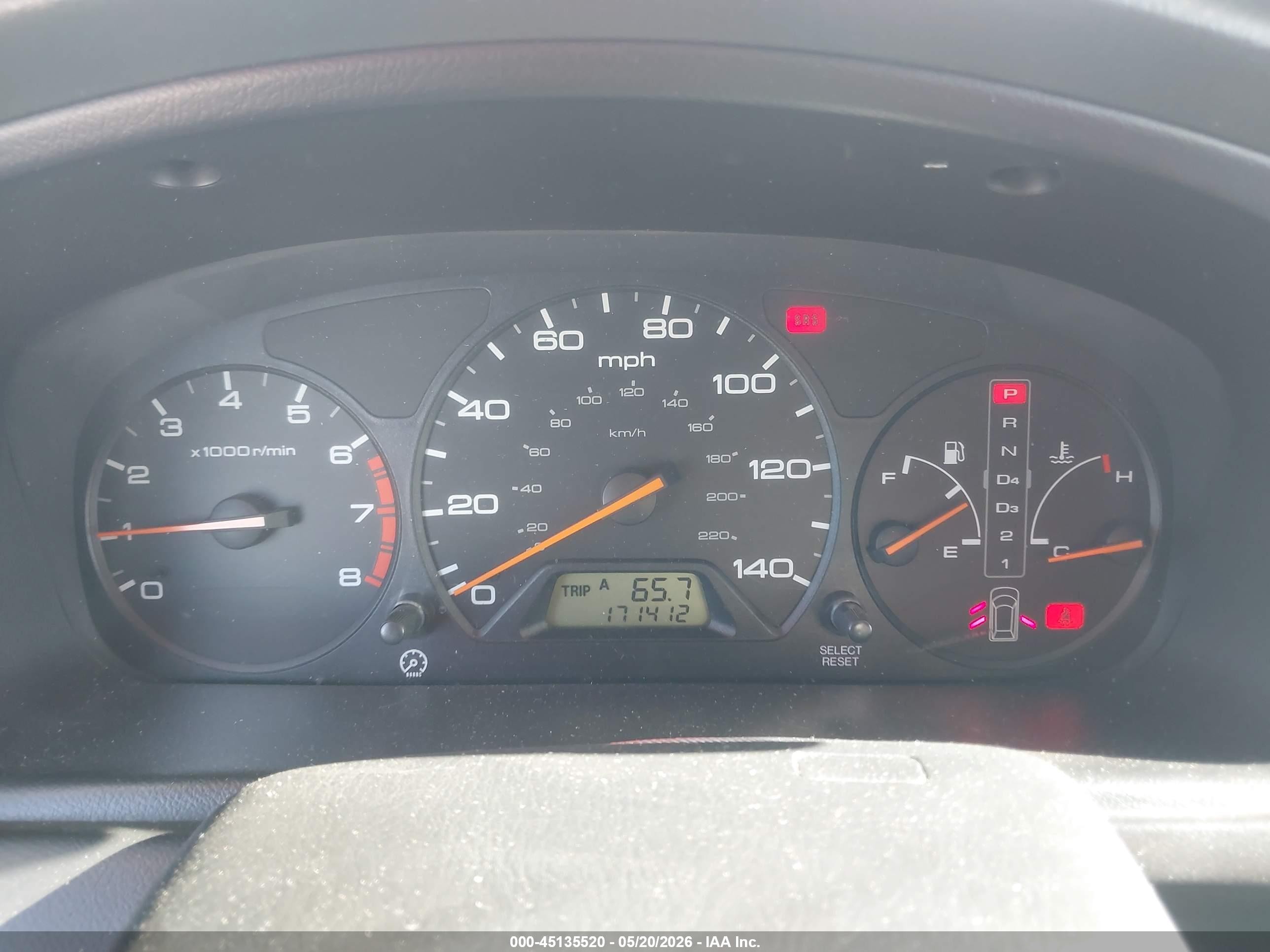 2000 Honda Odyssey Ex White vin: 2HKRL1878YH587522