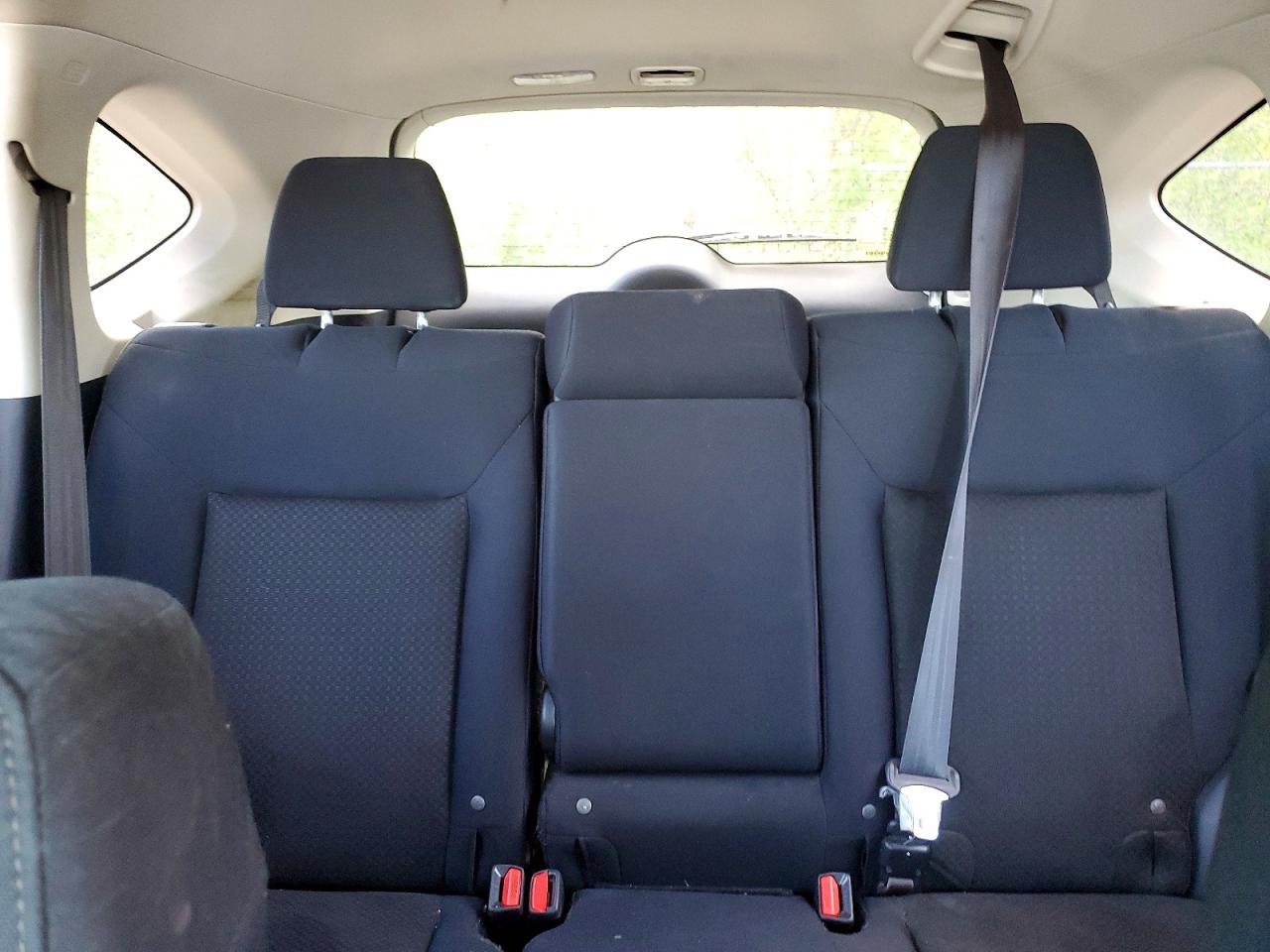 2015 Honda Cr-v Lx Silver vin: 2HKRM3H37FH000004