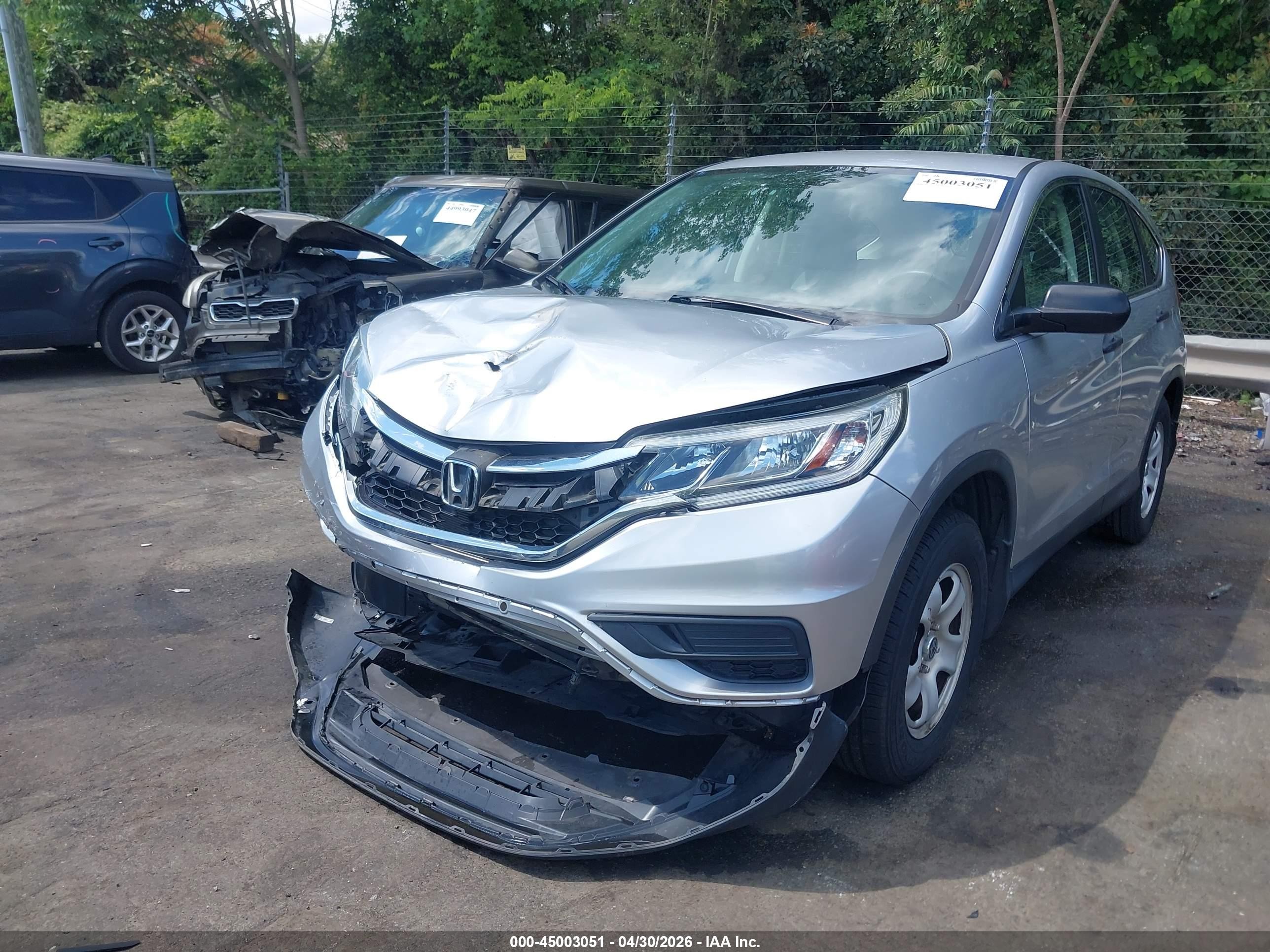 2015 Honda Cr-v Lx Silver vin: 2HKRM3H39FH529731