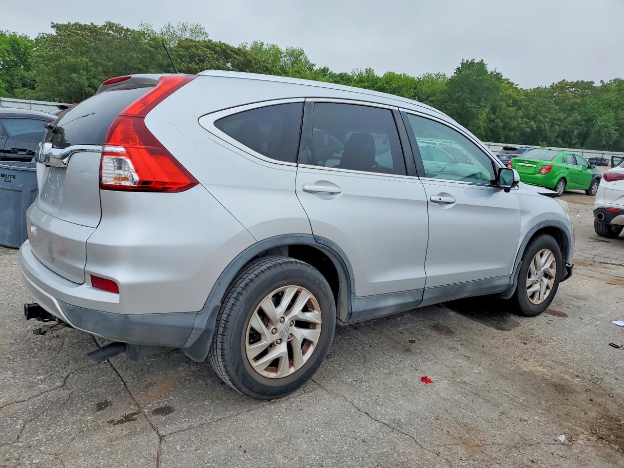 2015 Honda Crv Silver vin: 2HKRM3H77FH505365