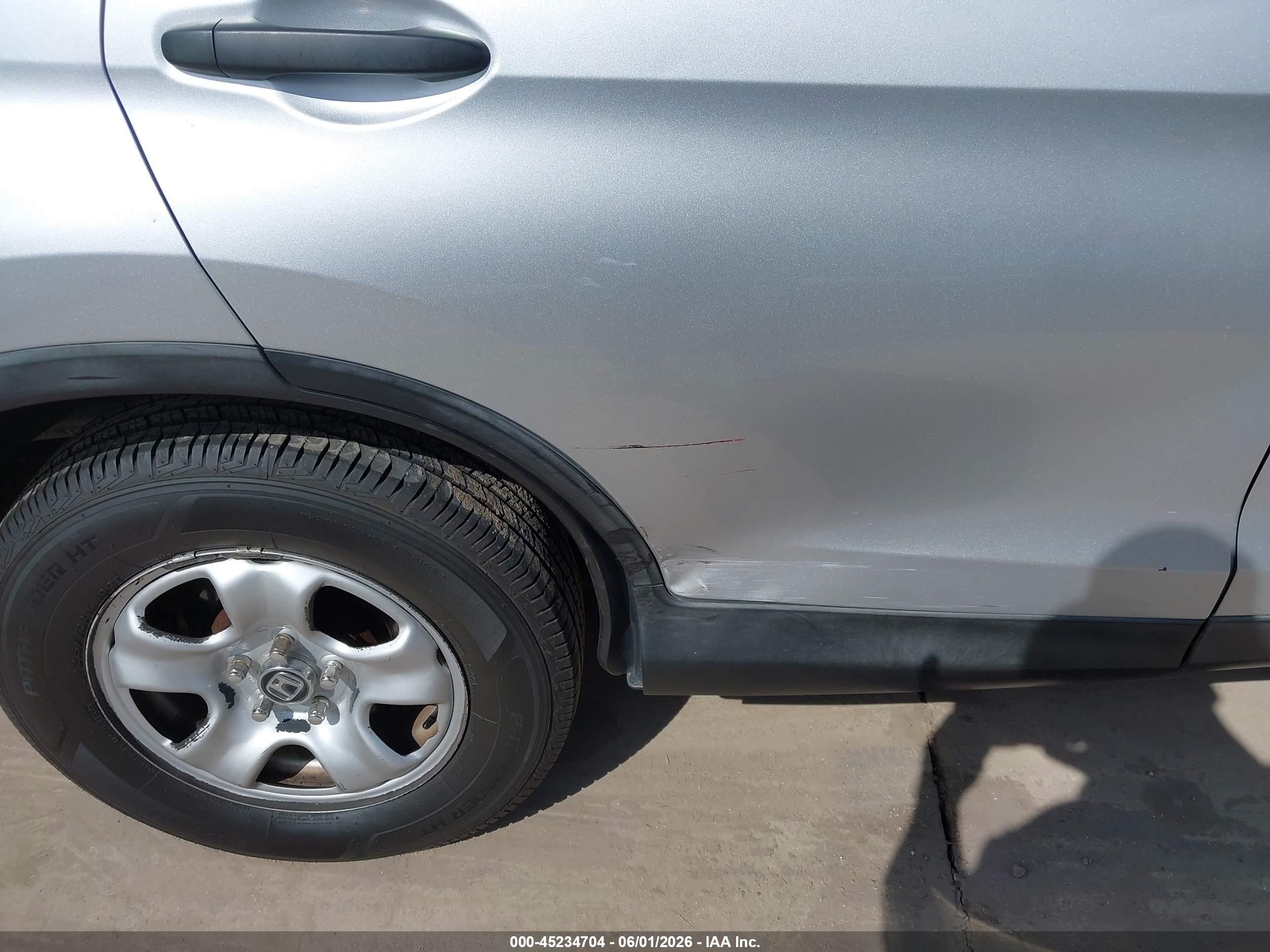 2014 Honda Cr-v Lx Silver vin: 2HKRM4H30EH651768