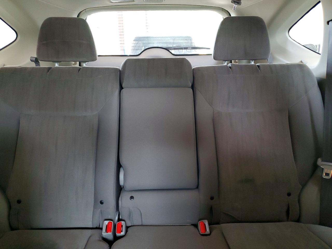 2014 Honda Cr-v Lx Silver vin: 2HKRM4H30EH718322