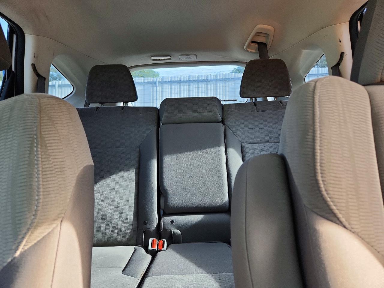 2012 Honda Cr-v Lx White vin: 2HKRM4H31CH629095