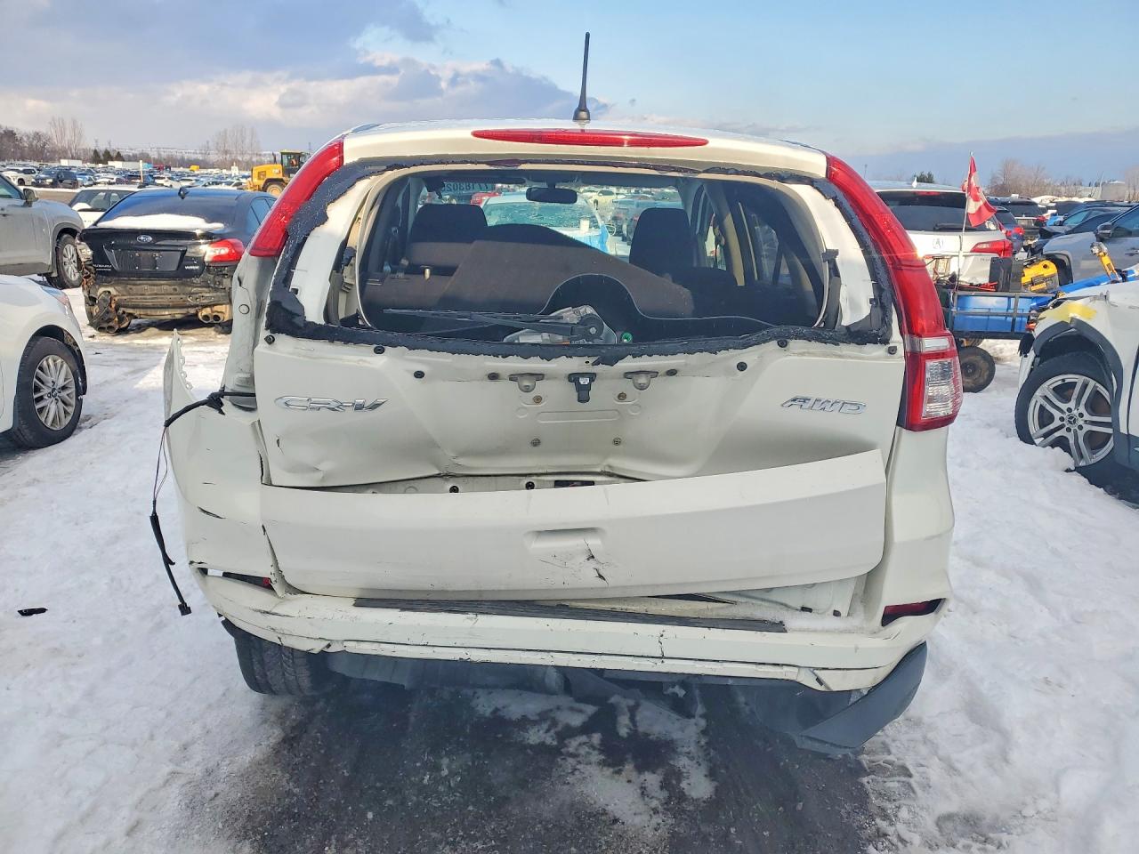 2015 Honda Cr-v Lx White vin: 2HKRM4H32FH130262
