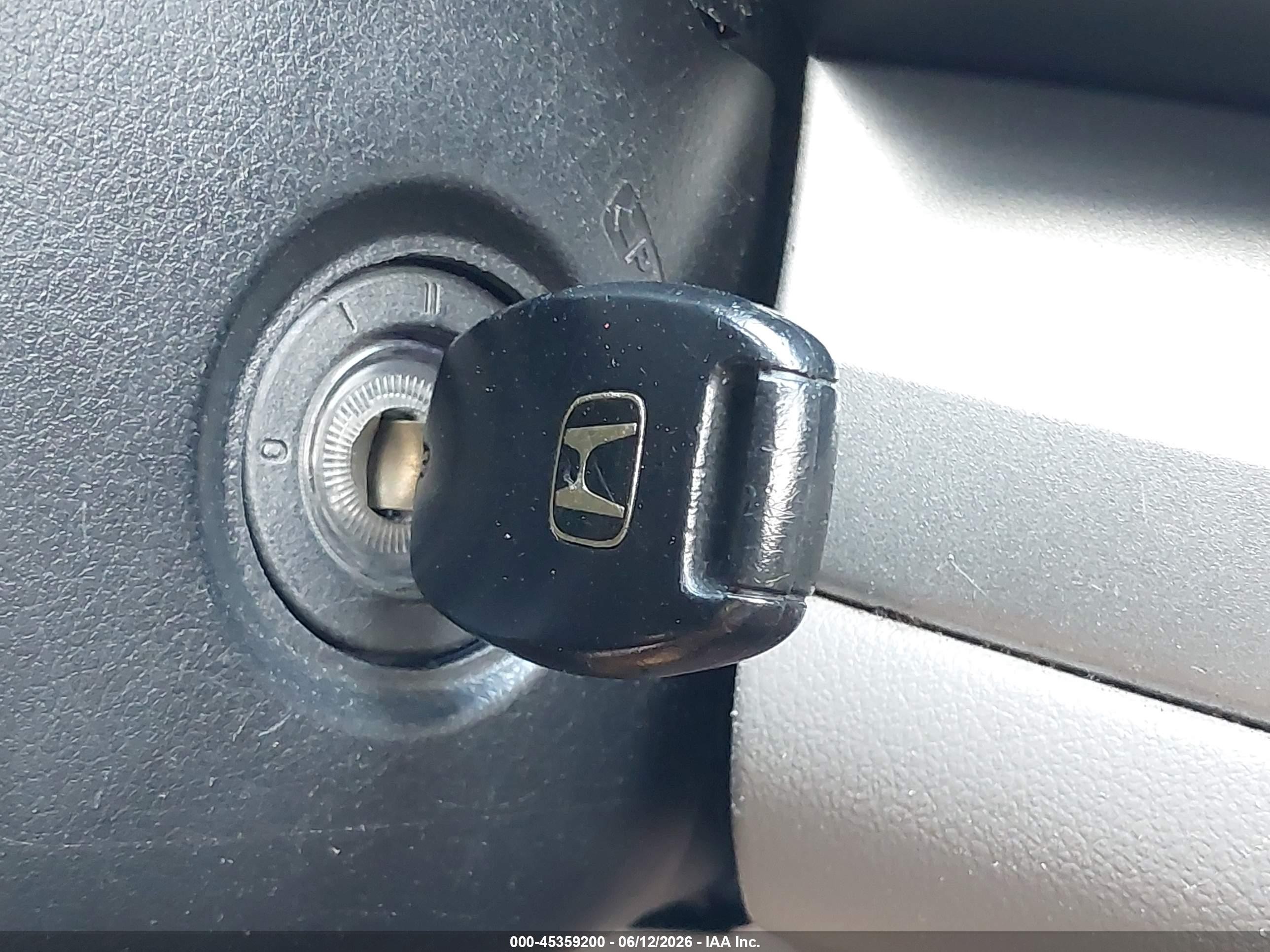 2013 Honda Cr-v Lx Серый vin: 2HKRM4H33DH632680