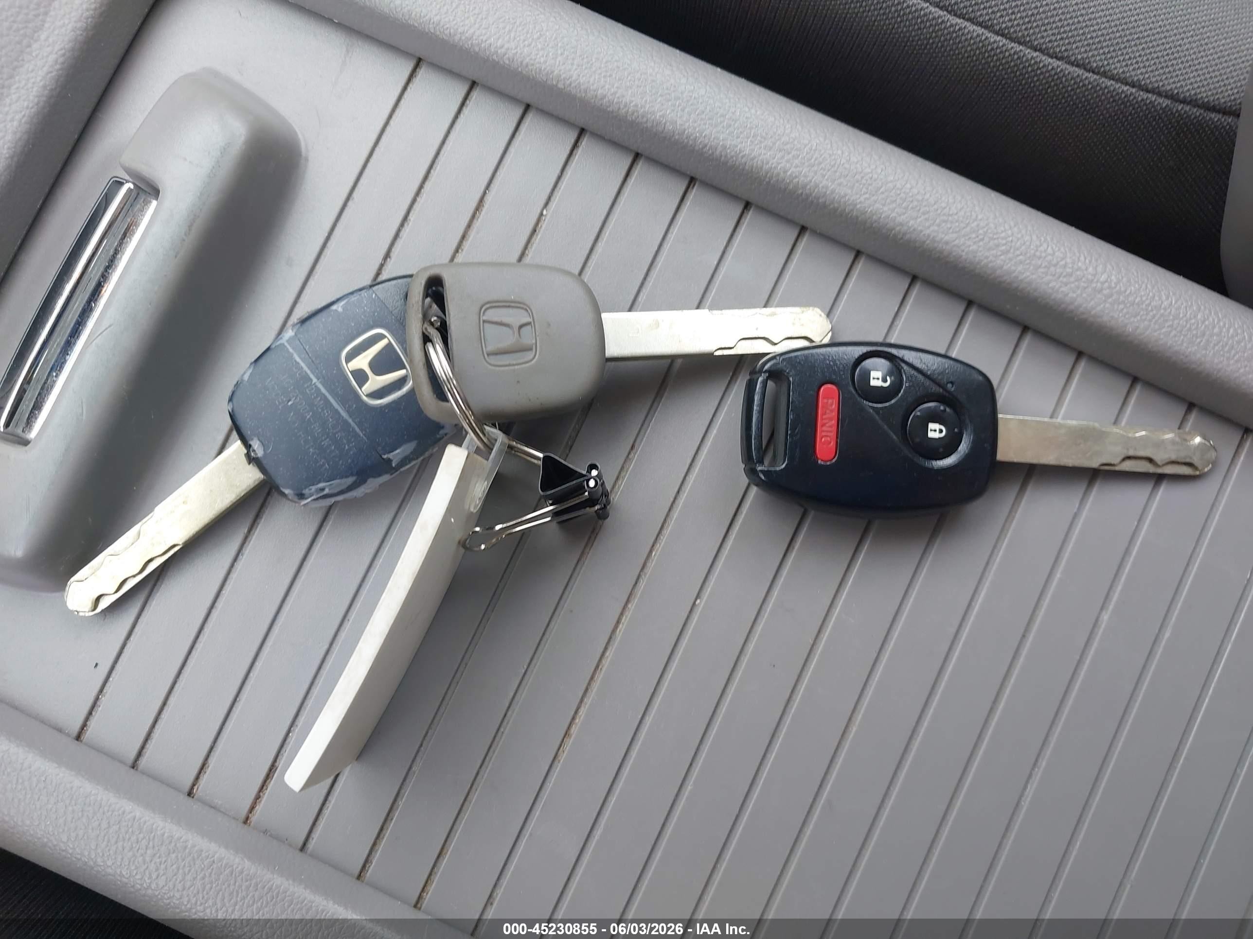 2013 Honda Cr-v Lx Серый vin: 2HKRM4H33DH660009