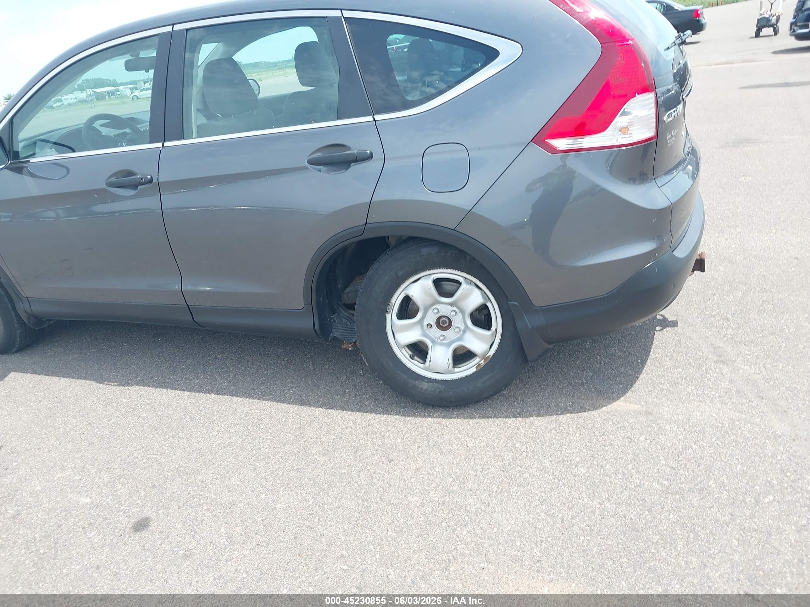 2013 Honda Cr-v Lx Серый vin: 2HKRM4H33DH660009
