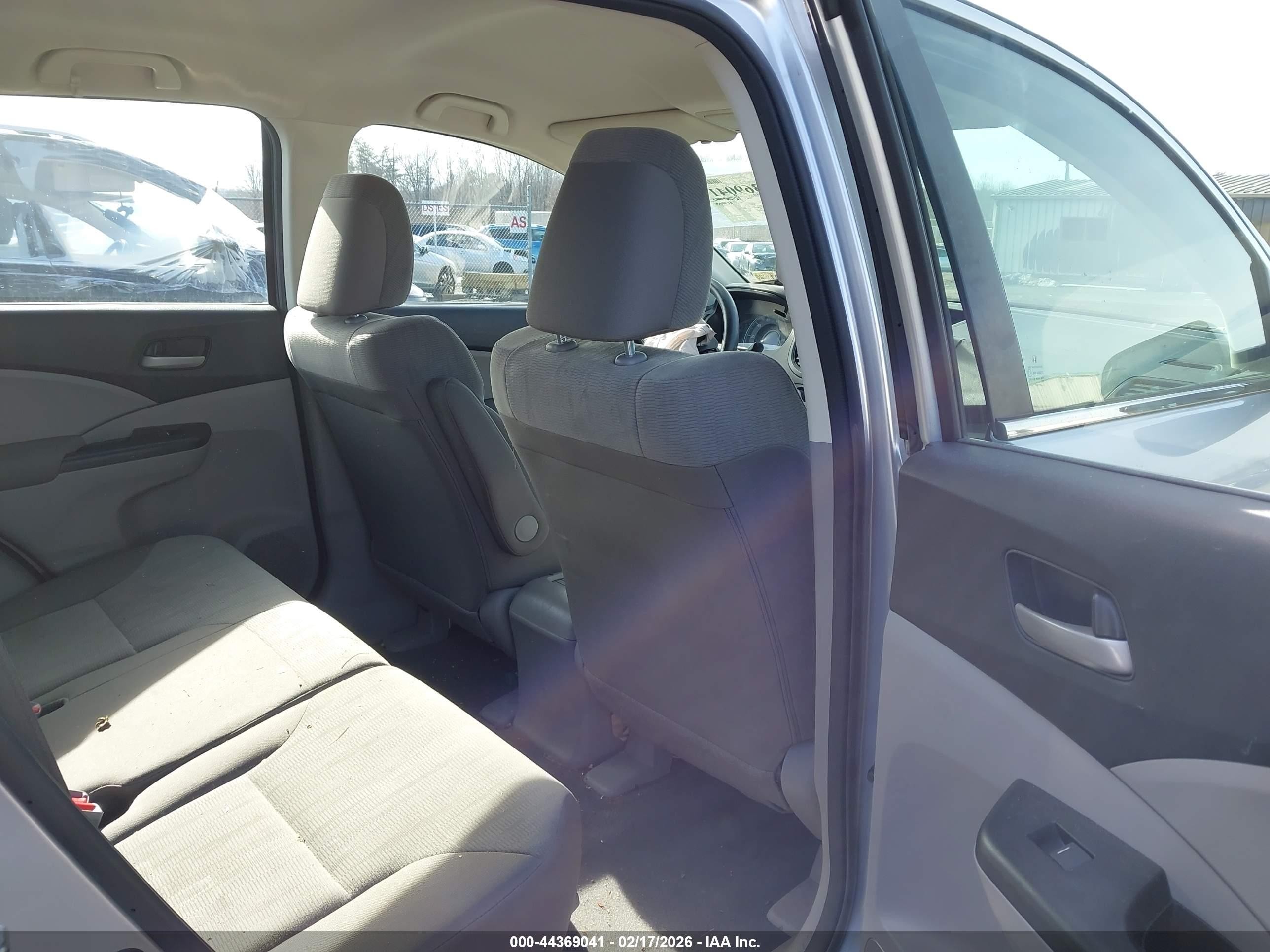 2014 Honda Cr-v Lx Silver vin: 2HKRM4H33EH682920