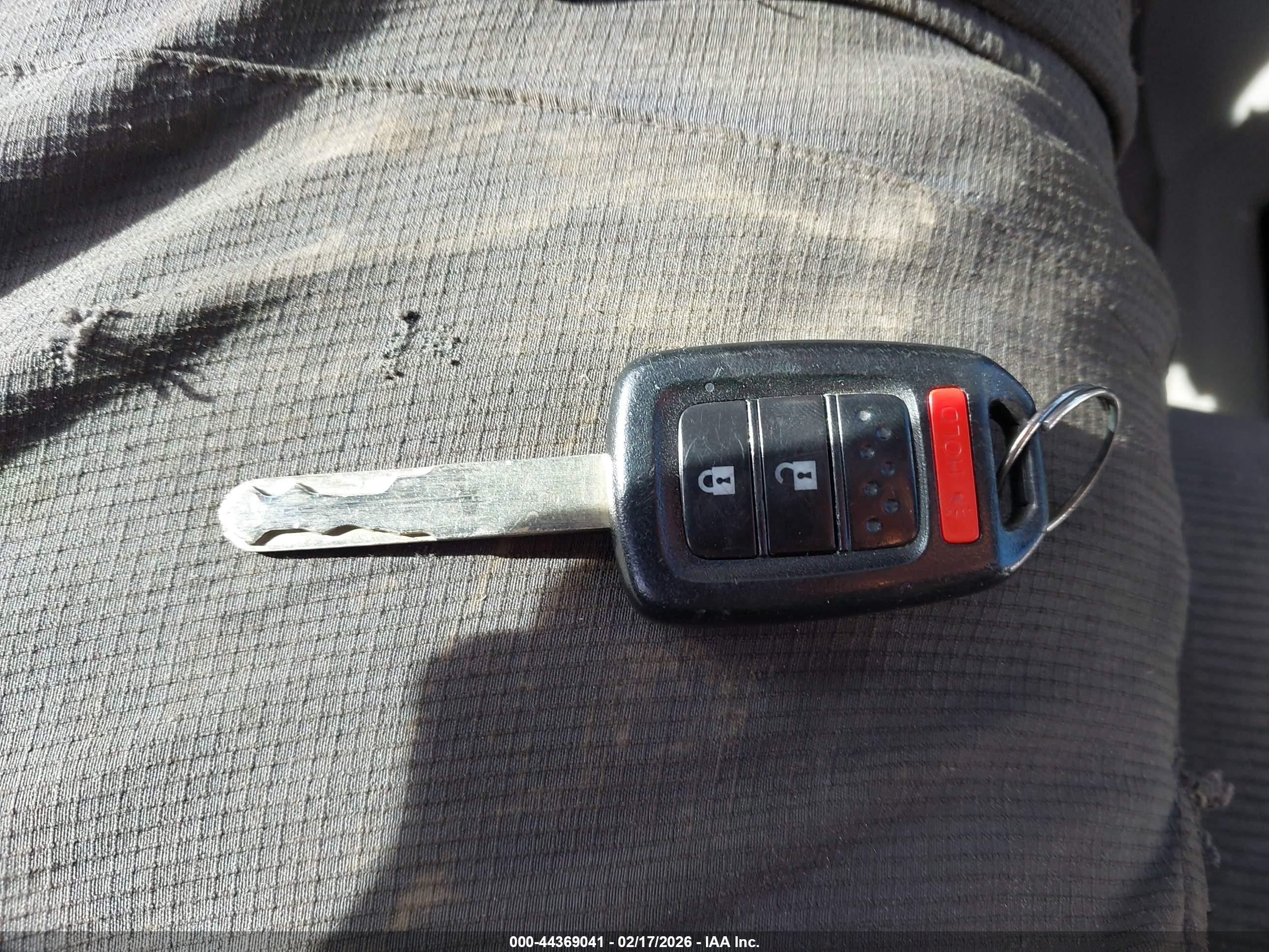 2014 Honda Cr-v Lx Silver vin: 2HKRM4H33EH682920