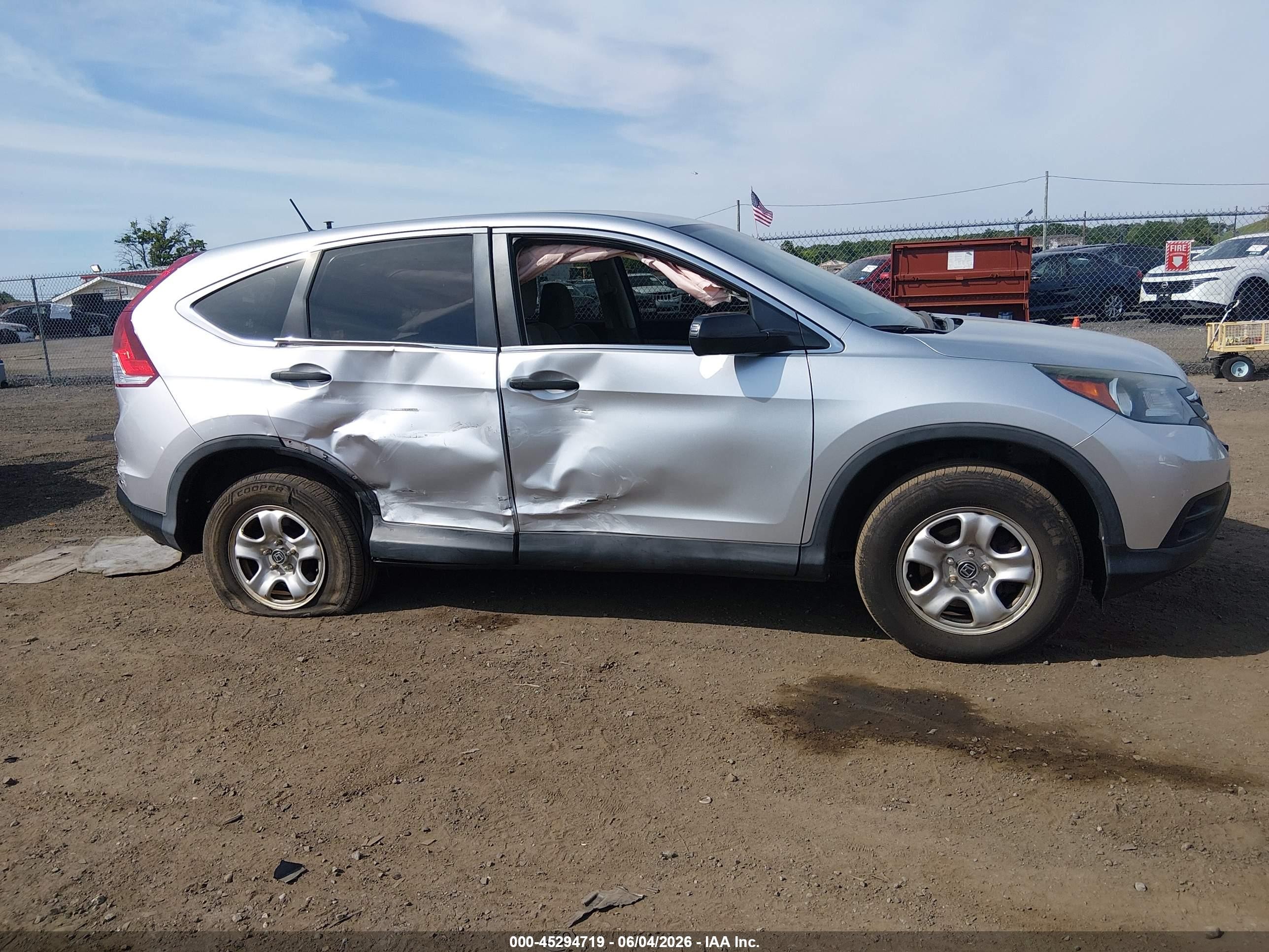 2014 Honda Cr-v Lx Silver vin: 2HKRM4H34EH671408