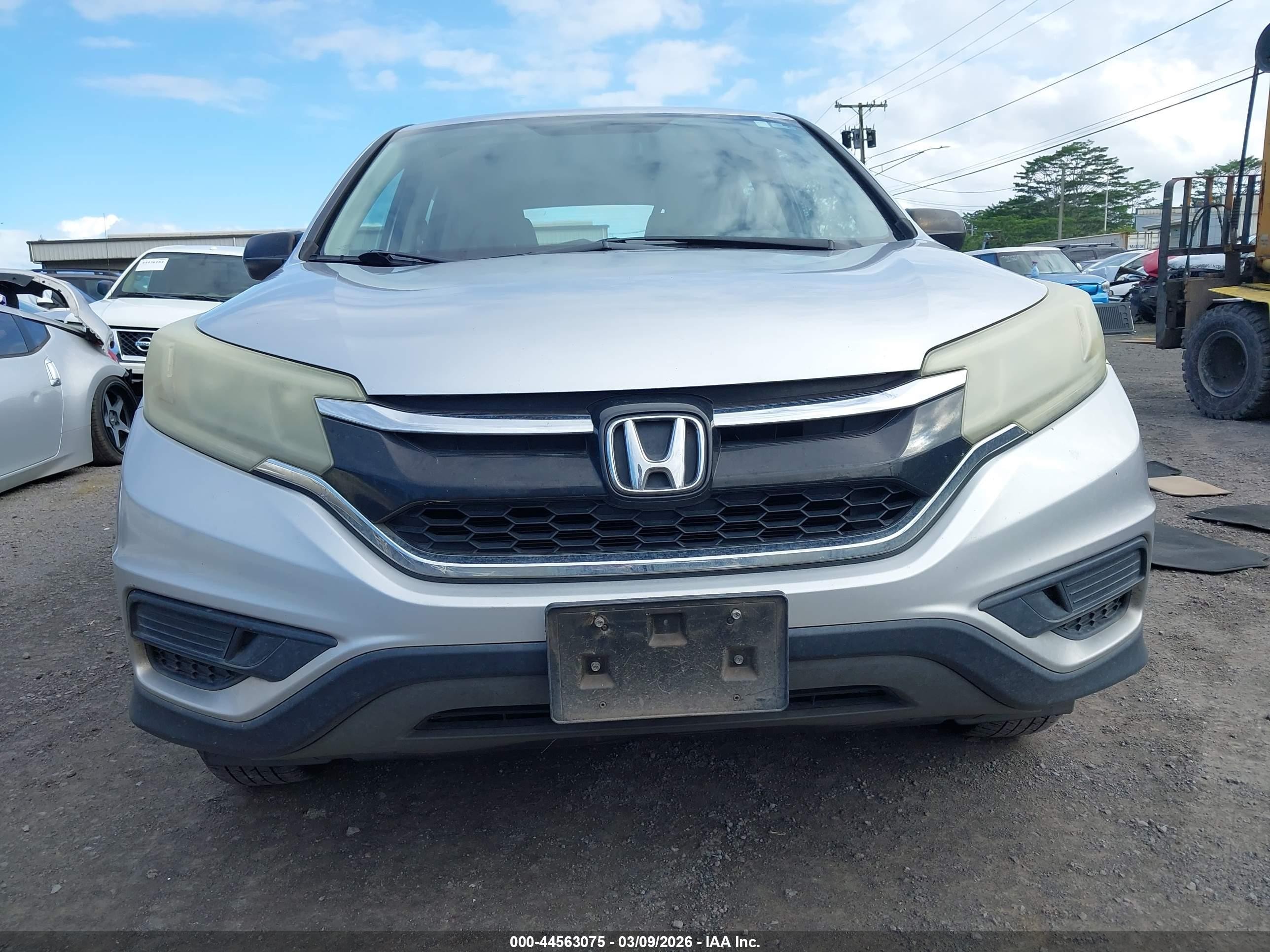 2015 Honda Cr-v Lx Silver vin: 2HKRM4H35FH629735