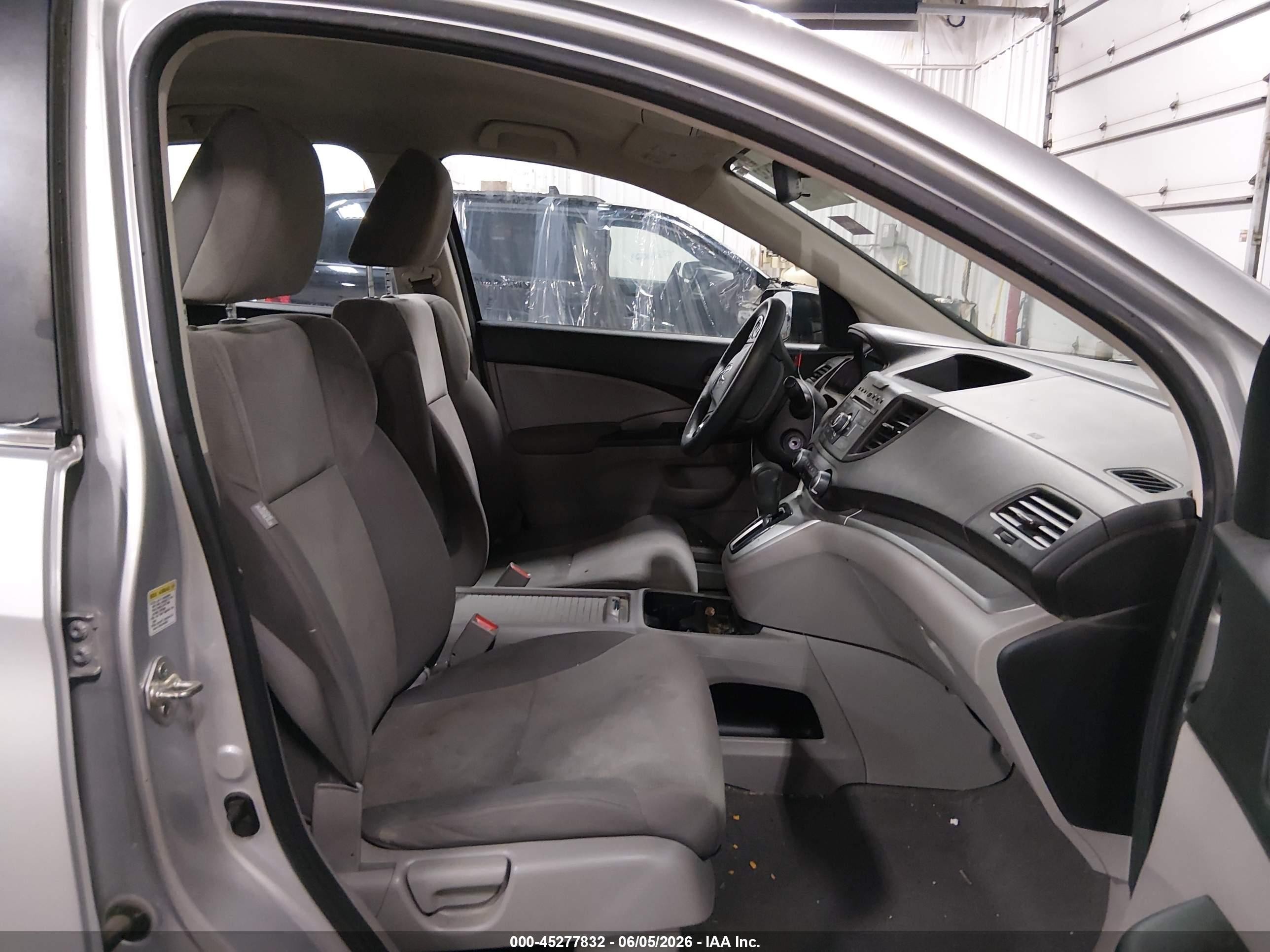 2013 Honda Cr-v Lx Silver vin: 2HKRM4H36DH677418