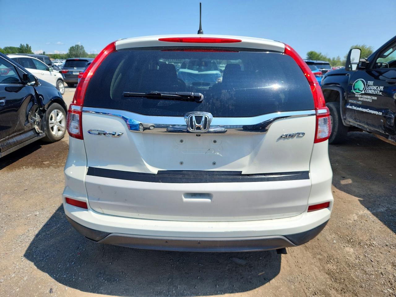 2015 Honda Cr-v Lx White vin: 2HKRM4H37FH130287
