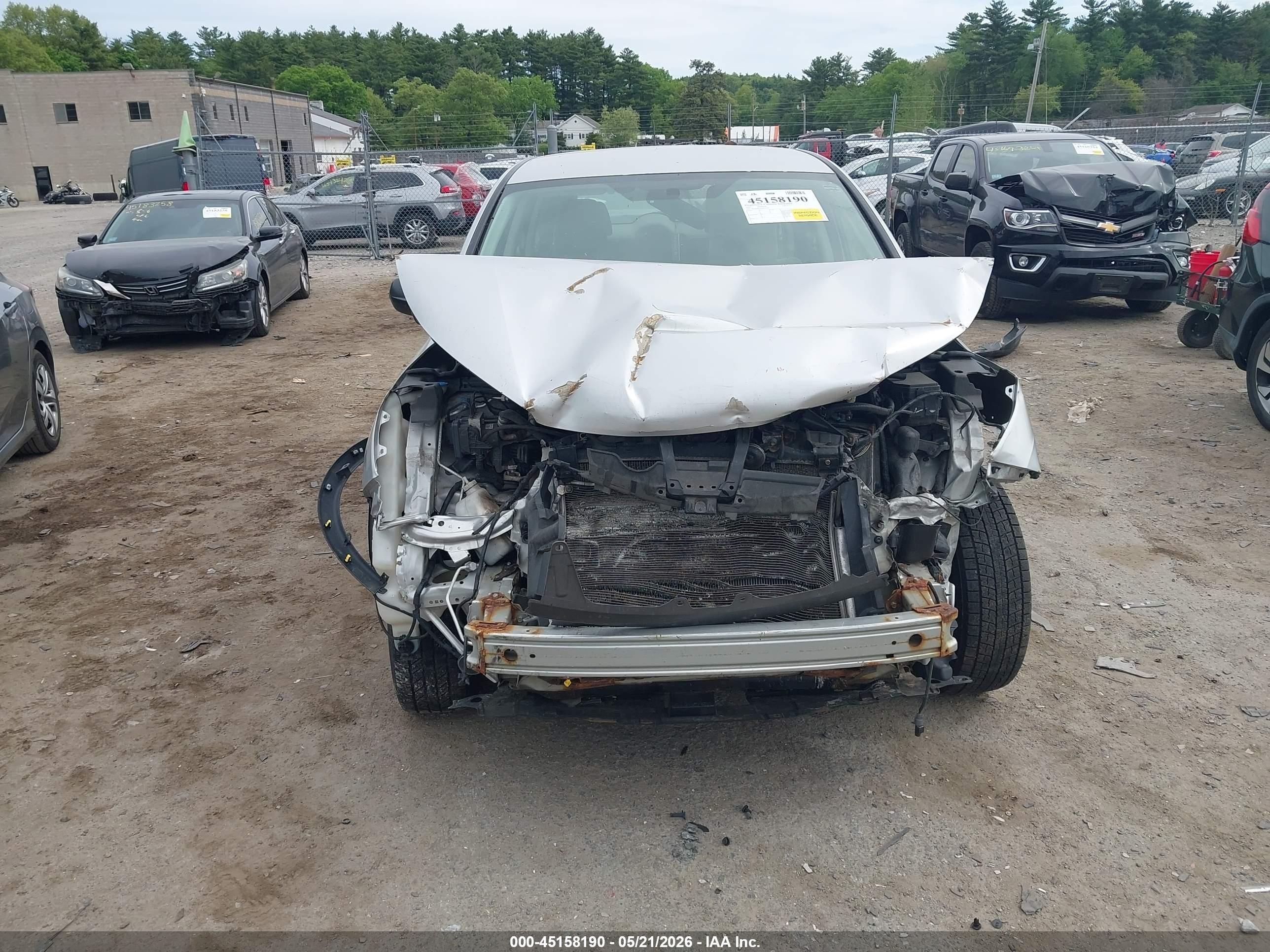 2013 Honda Cr-v Lx Silver vin: 2HKRM4H39DH641397