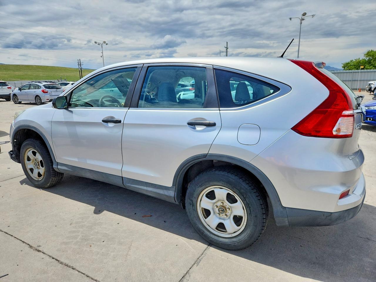 2015 Honda Cr-v Lx Silver vin: 2HKRM4H39FH612792