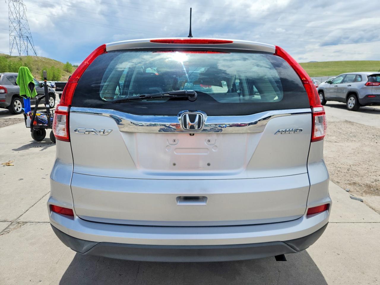 2015 Honda Cr-v Lx Silver vin: 2HKRM4H39FH612792