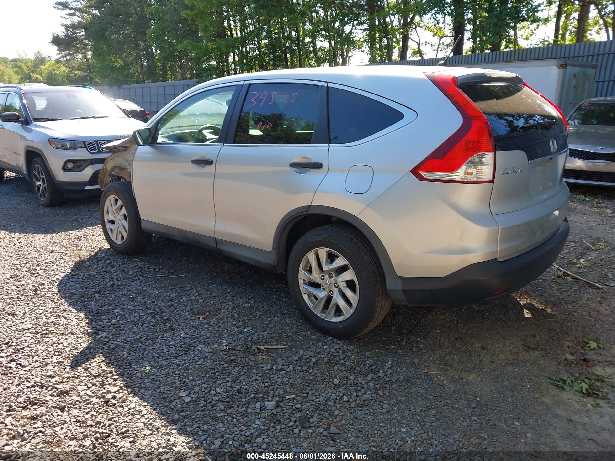 2014 Honda Cr-v Lx Silver vin: 2HKRM4H3XEH723057