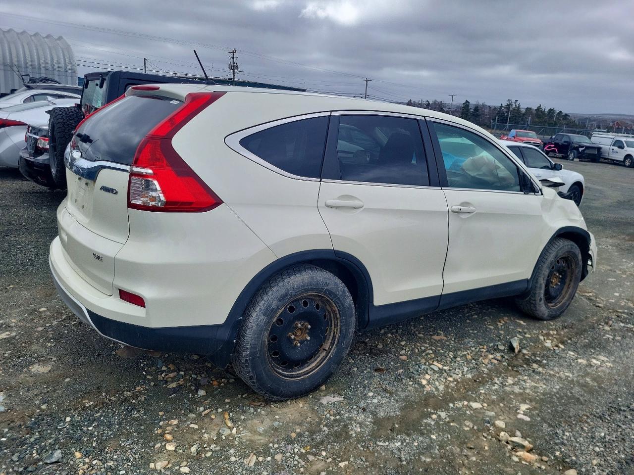 2015 Honda Cr-v Se White vin: 2HKRM4H42FH123420