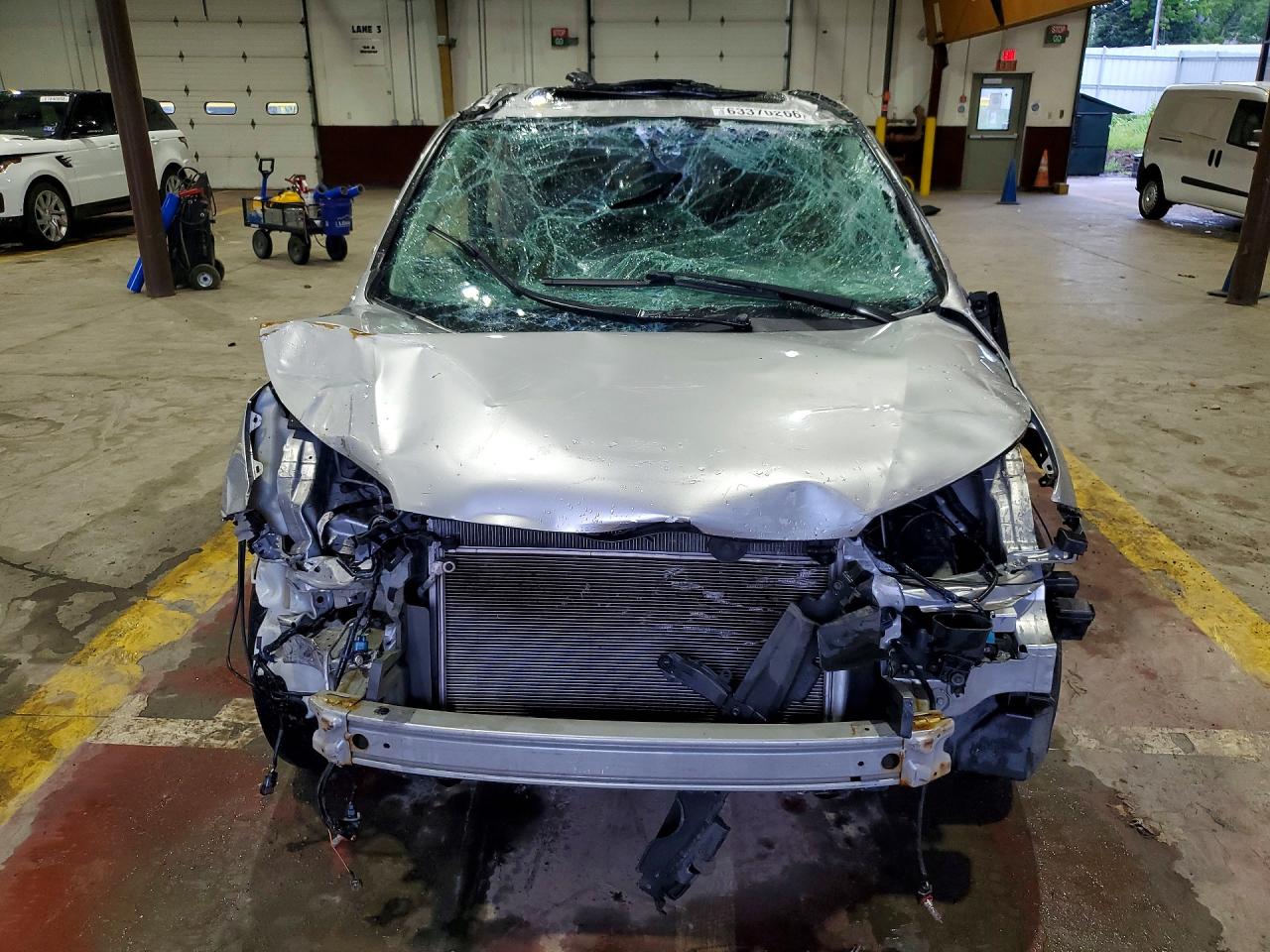 2015 Honda Cr-v Exl Серебряный vin: 2HKRM4H77FH649911