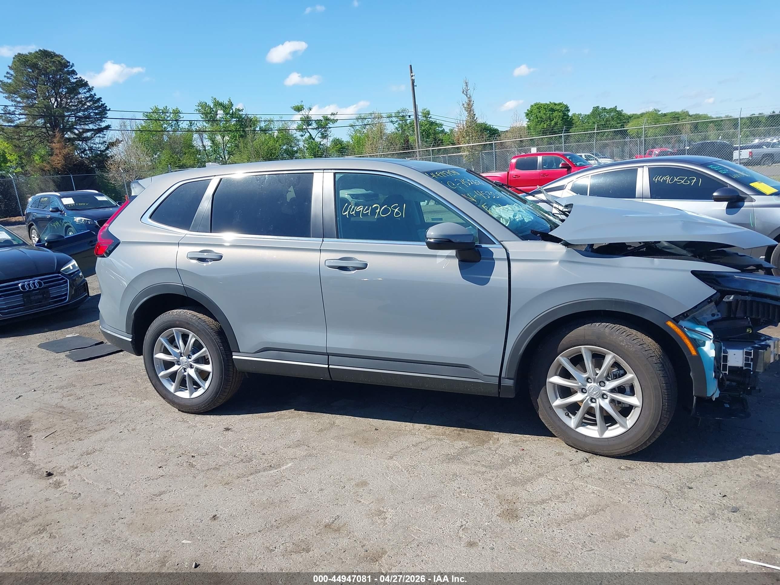 2026 Honda Cr-v Ex Awd Gray vin: 2HKRS4H45TH453327