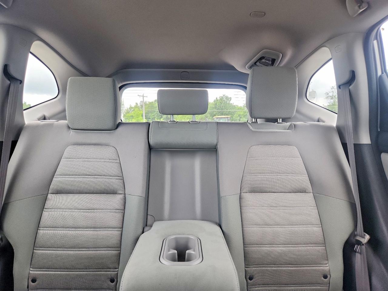2020 Honda Cr-v Lx Silver vin: 2HKRW2H23LH608254