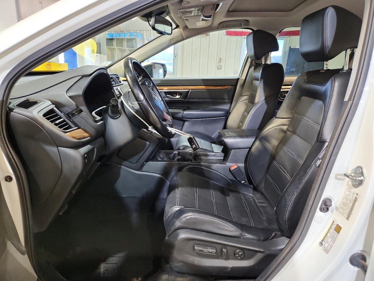 2018 Honda Cr-v Exl White vin: 2HKRW2H83JH617764