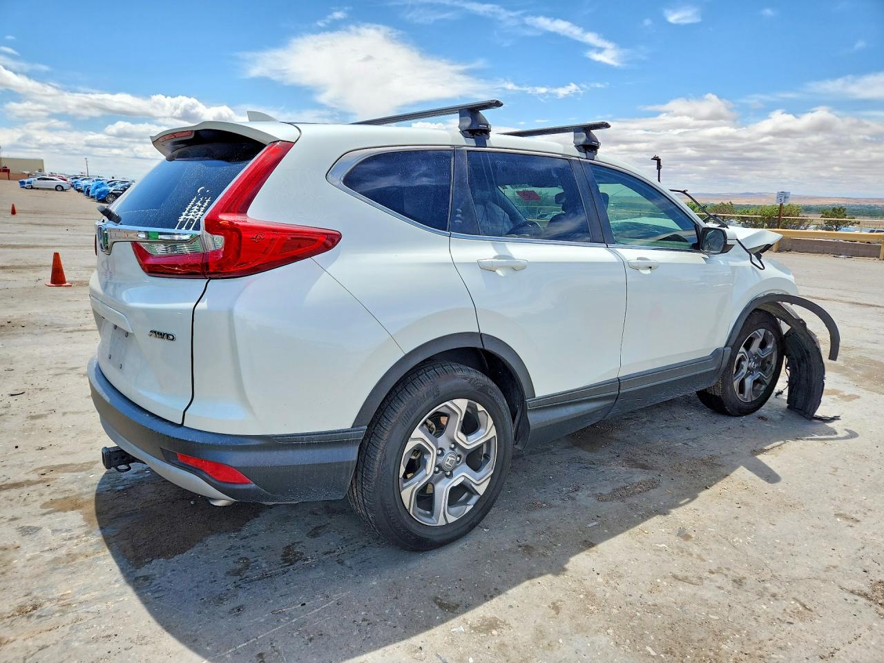 2018 Honda Cr-v Exl White vin: 2HKRW2H83JH659819