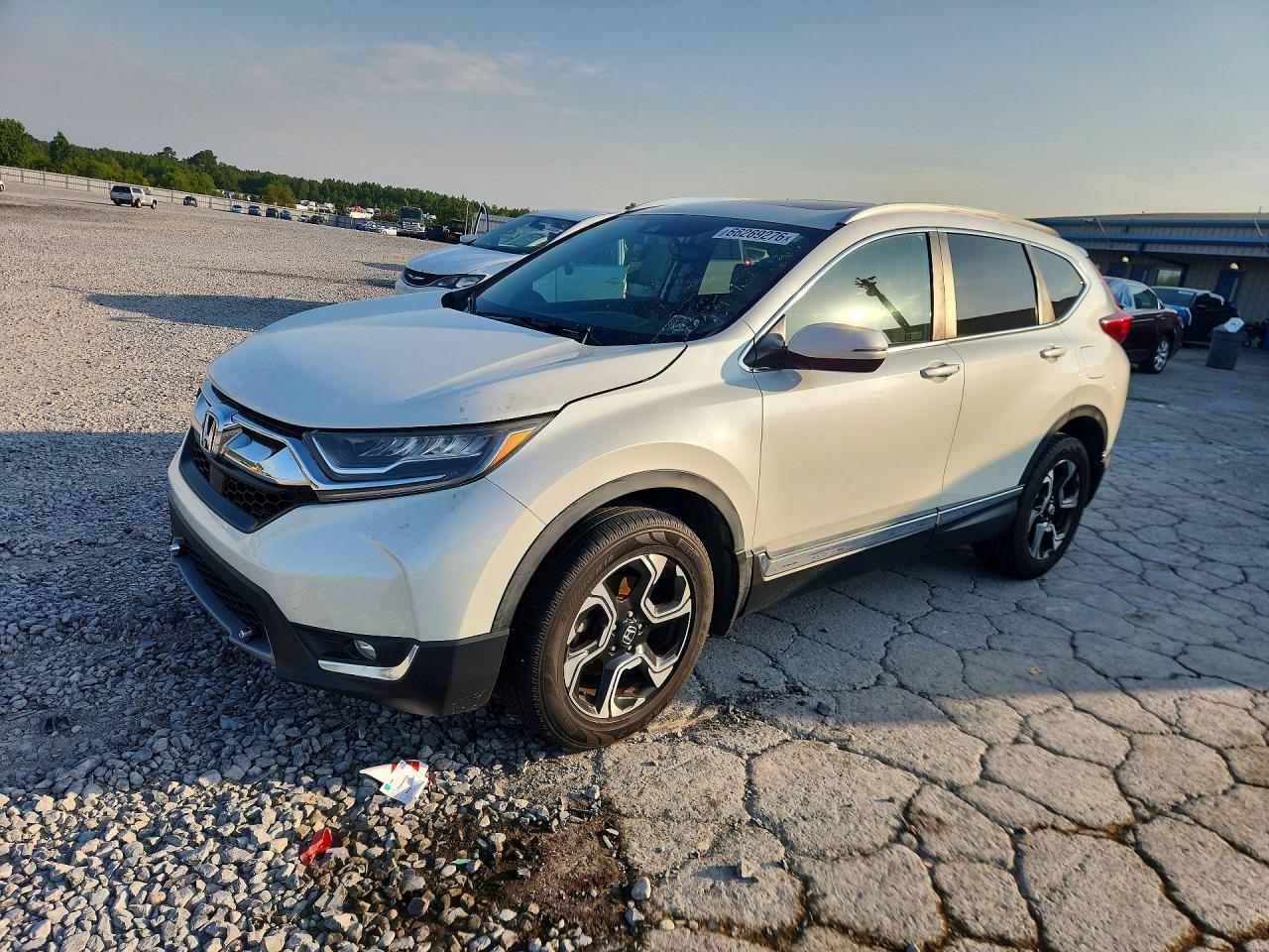2017 Honda Cr-v Touring Белый vin: 2HKRW2H98HH683780
