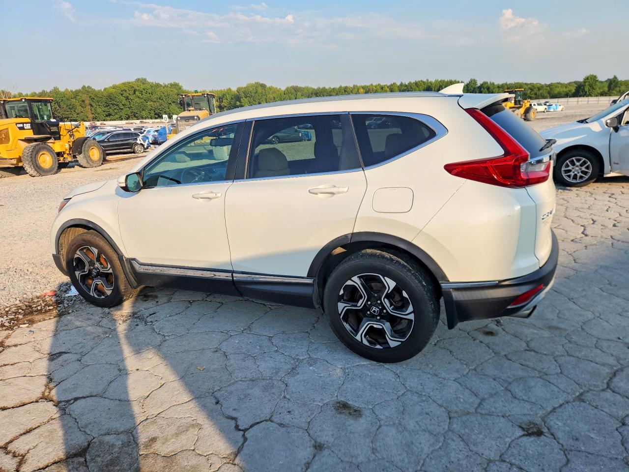 2017 Honda Cr-v Touring Белый vin: 2HKRW2H98HH683780