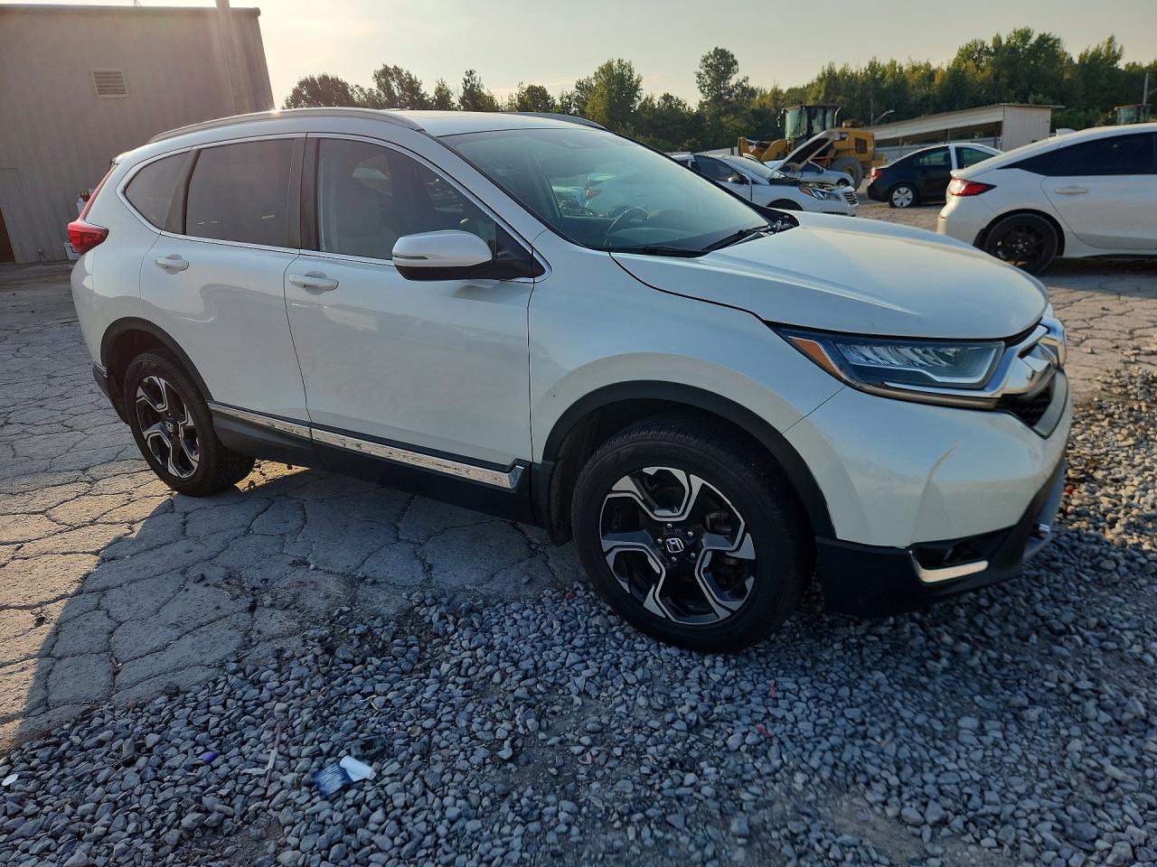 2017 Honda Cr-v Touring Белый vin: 2HKRW2H98HH683780