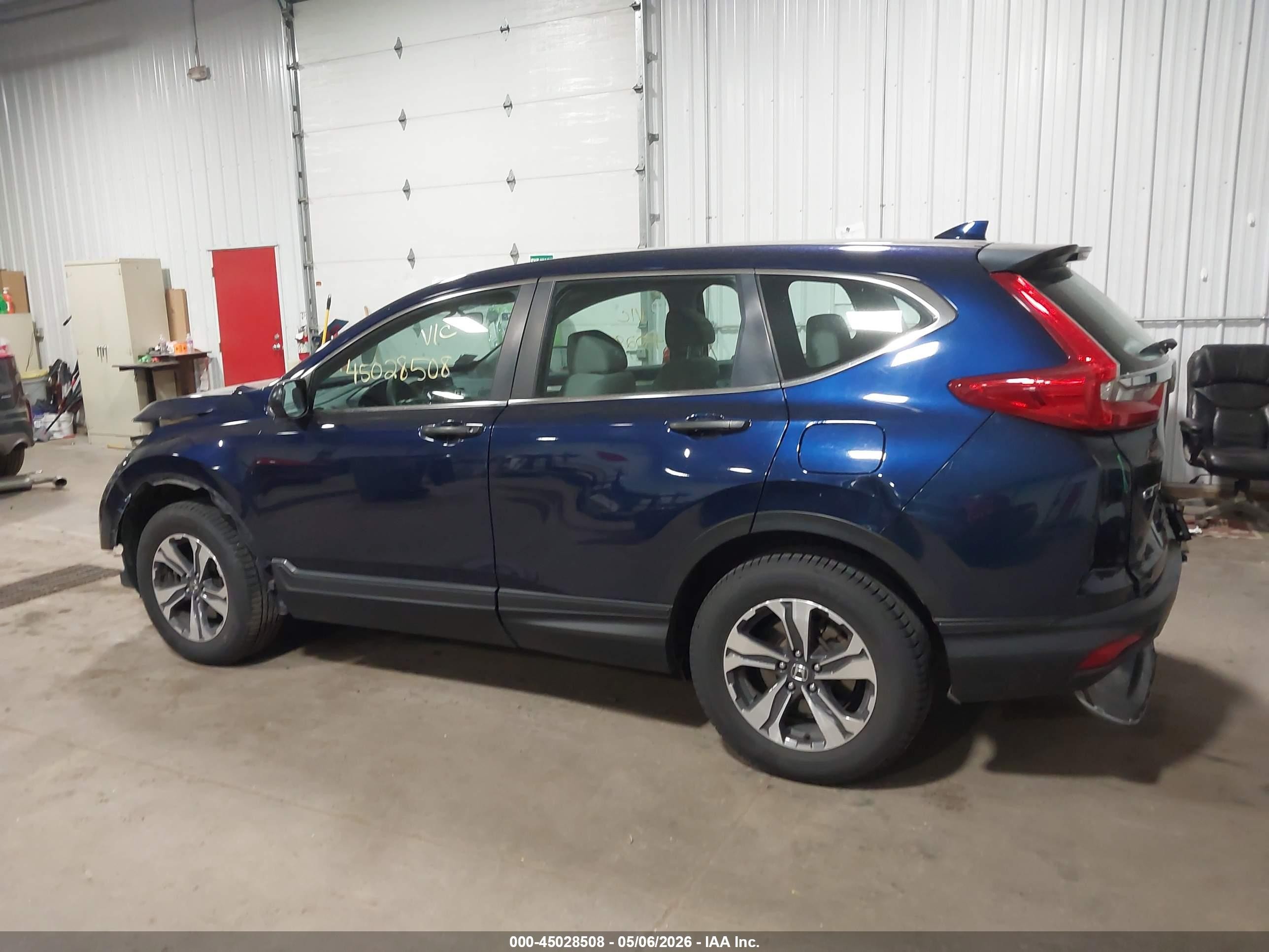 2018 Honda Cr-v Lx Синий vin: 2HKRW6H39JH200077