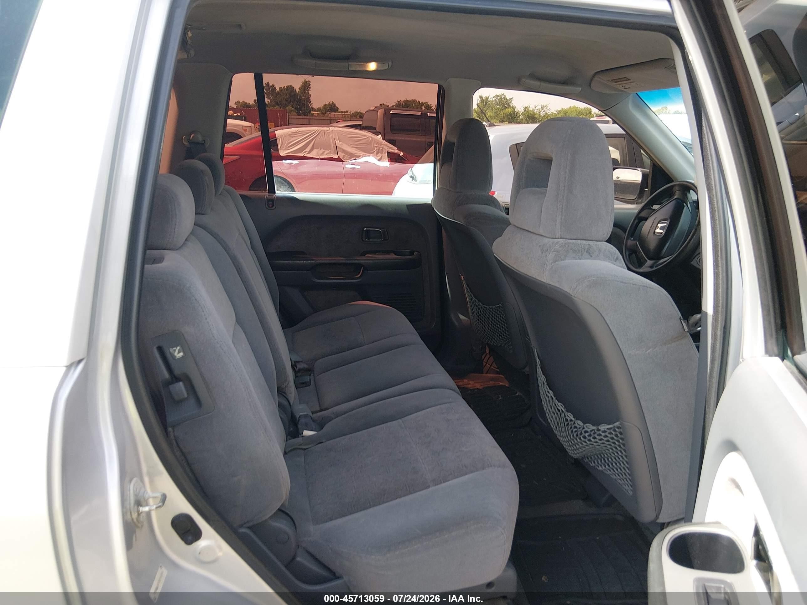 2005 Honda Pilot Lx Серебряный vin: 2HKYF18105H551916