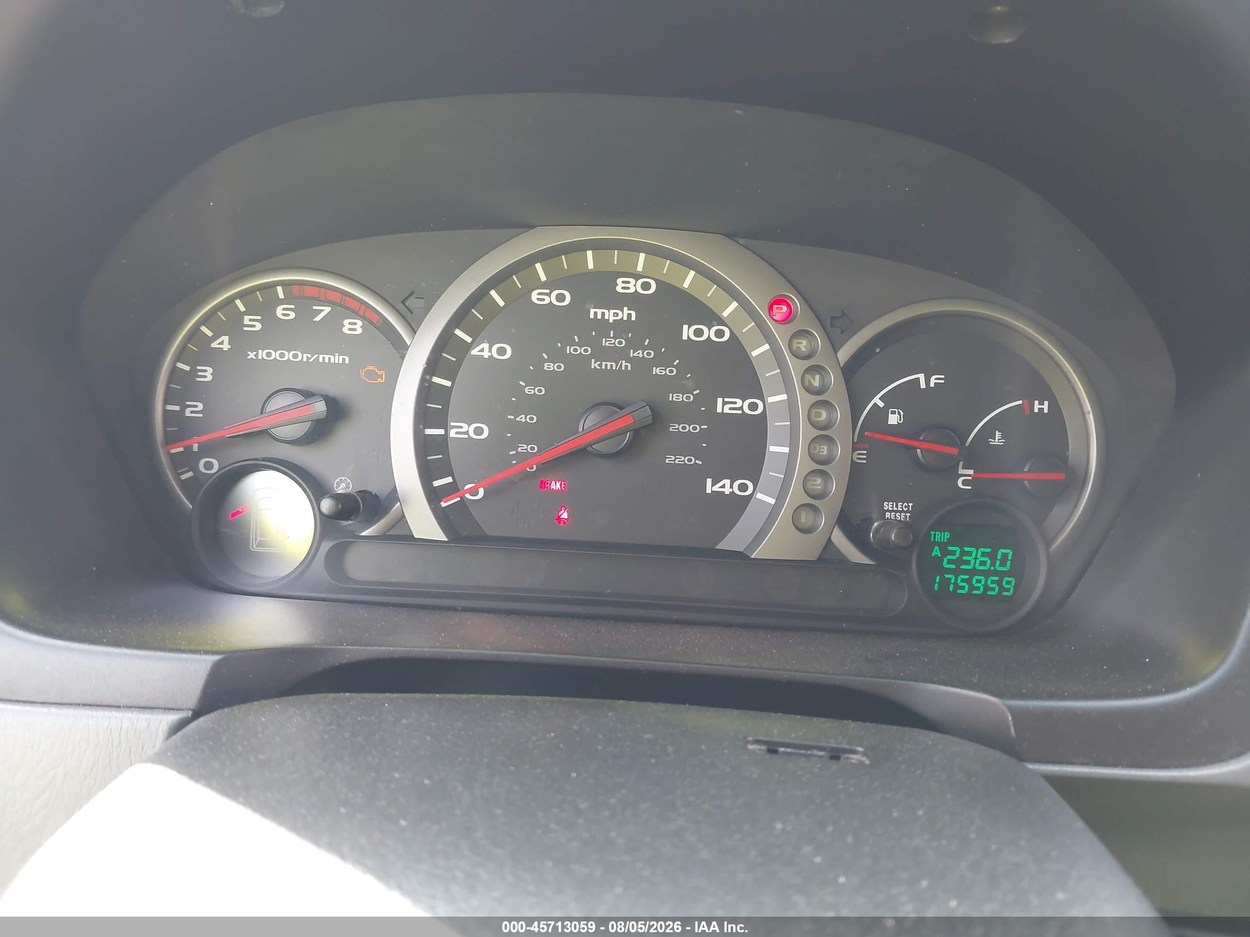 2005 Honda Pilot Lx Серебряный vin: 2HKYF18105H551916