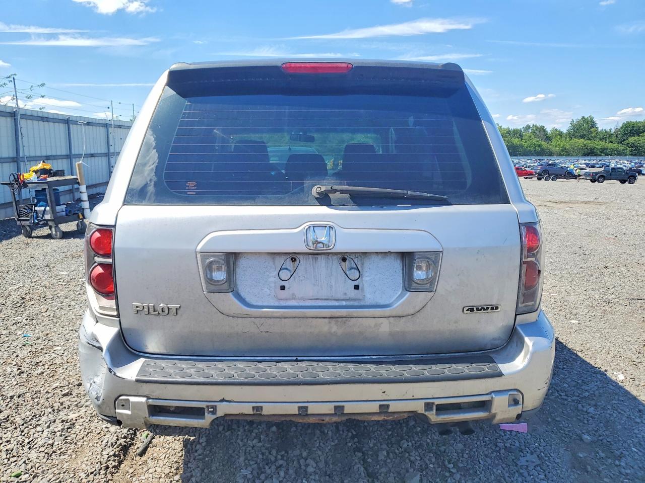 2006 Honda Pilot Lx Silver vin: 2HKYF18126H501245