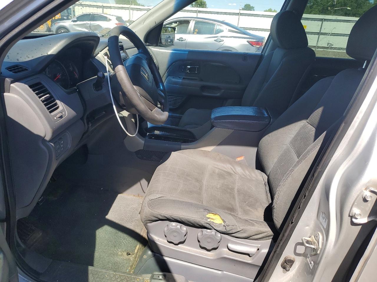 2006 Honda Pilot Lx Silver vin: 2HKYF18126H501245